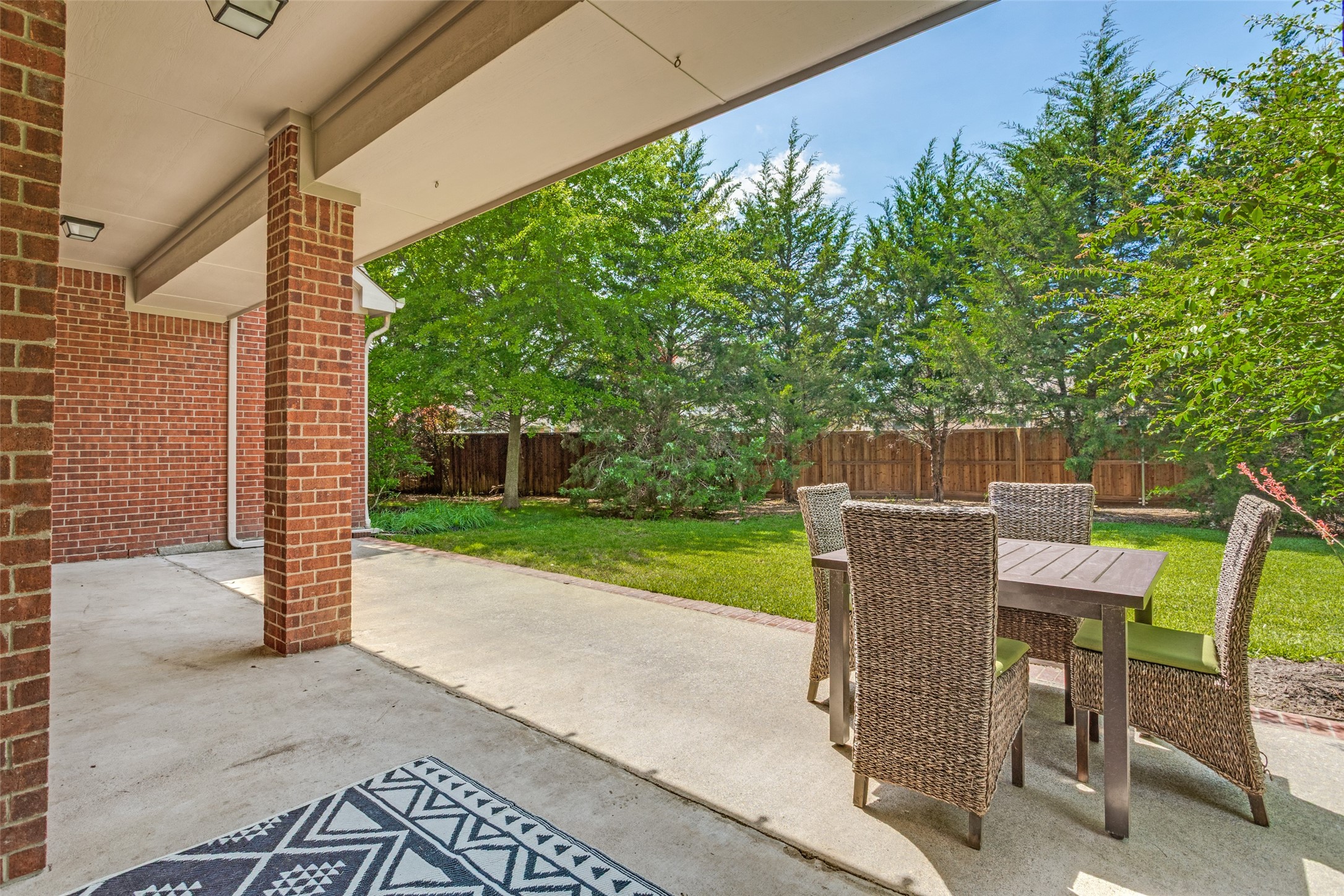 2900 Greenview Drive