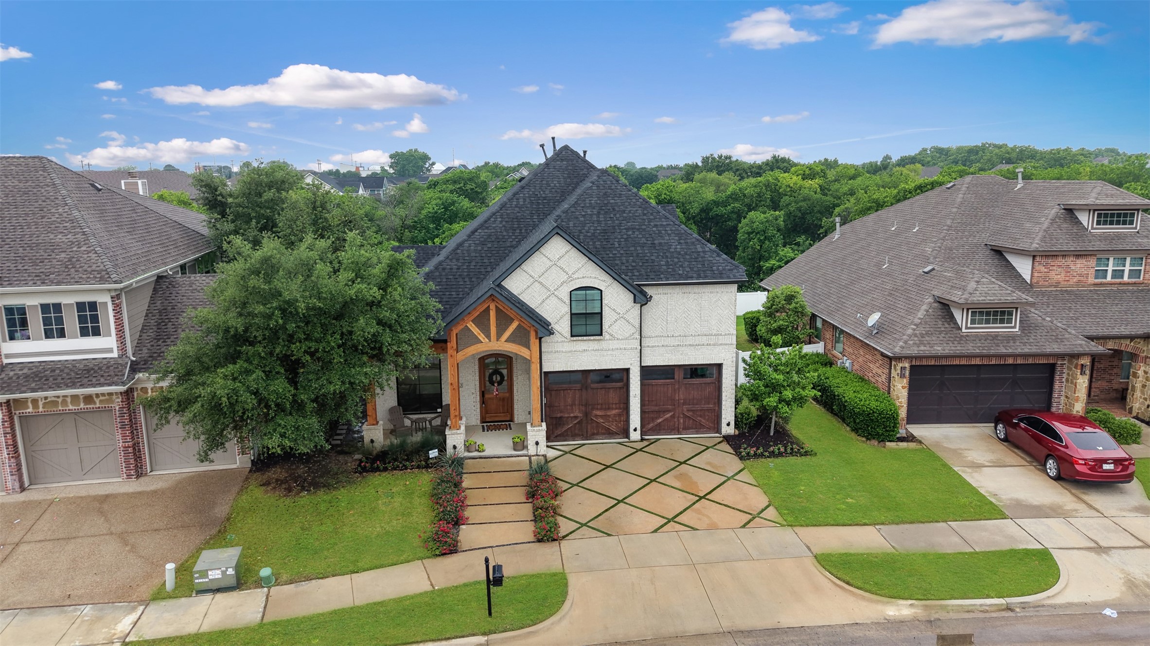 813 Dogwood Trail