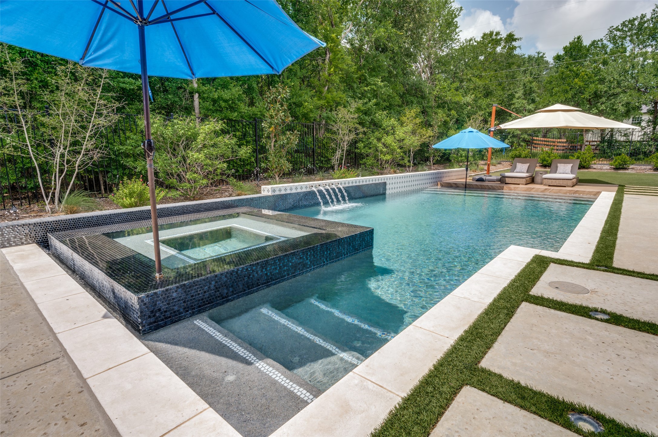 1459 Sunset Point Drive