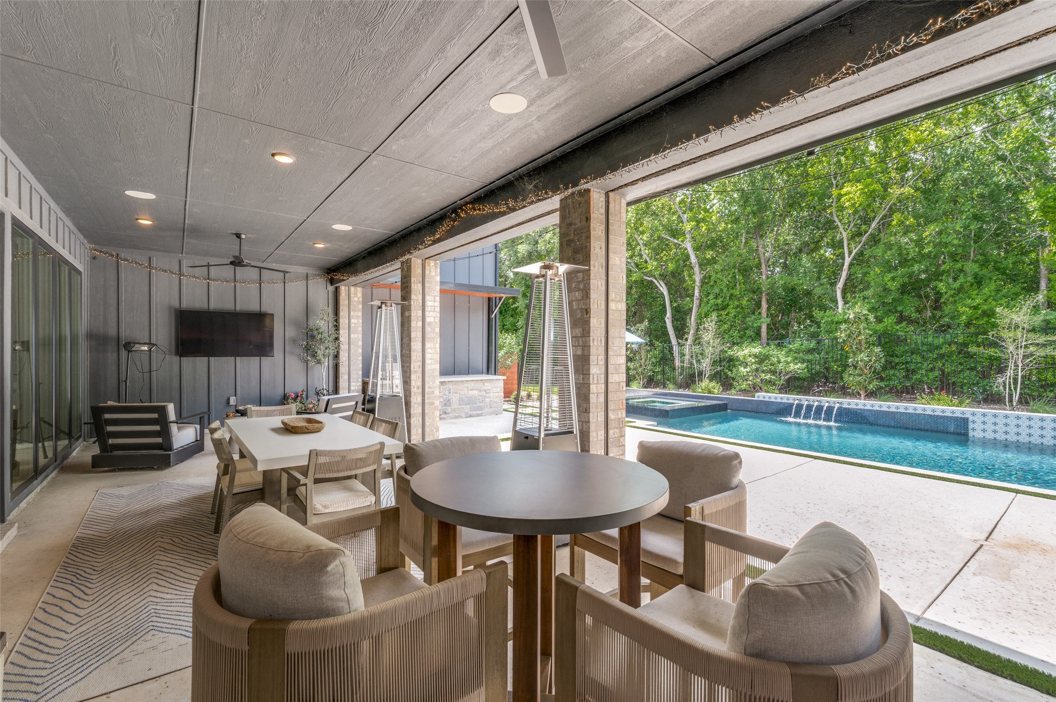 1459 Sunset Point Drive