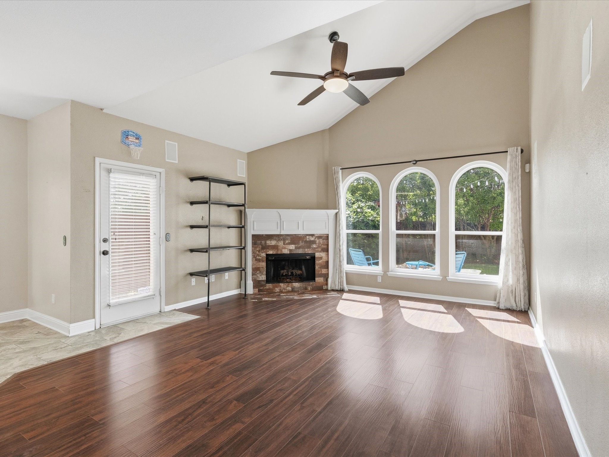 2878 Ridgedale Drive