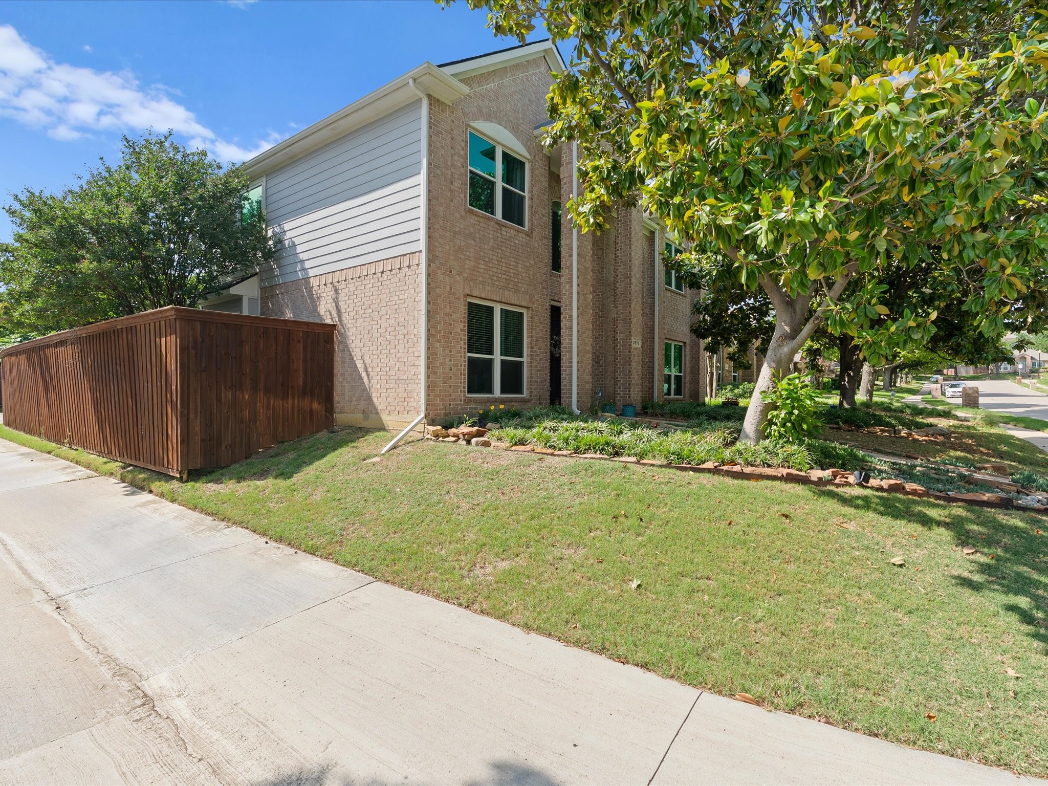 2878 Ridgedale Drive