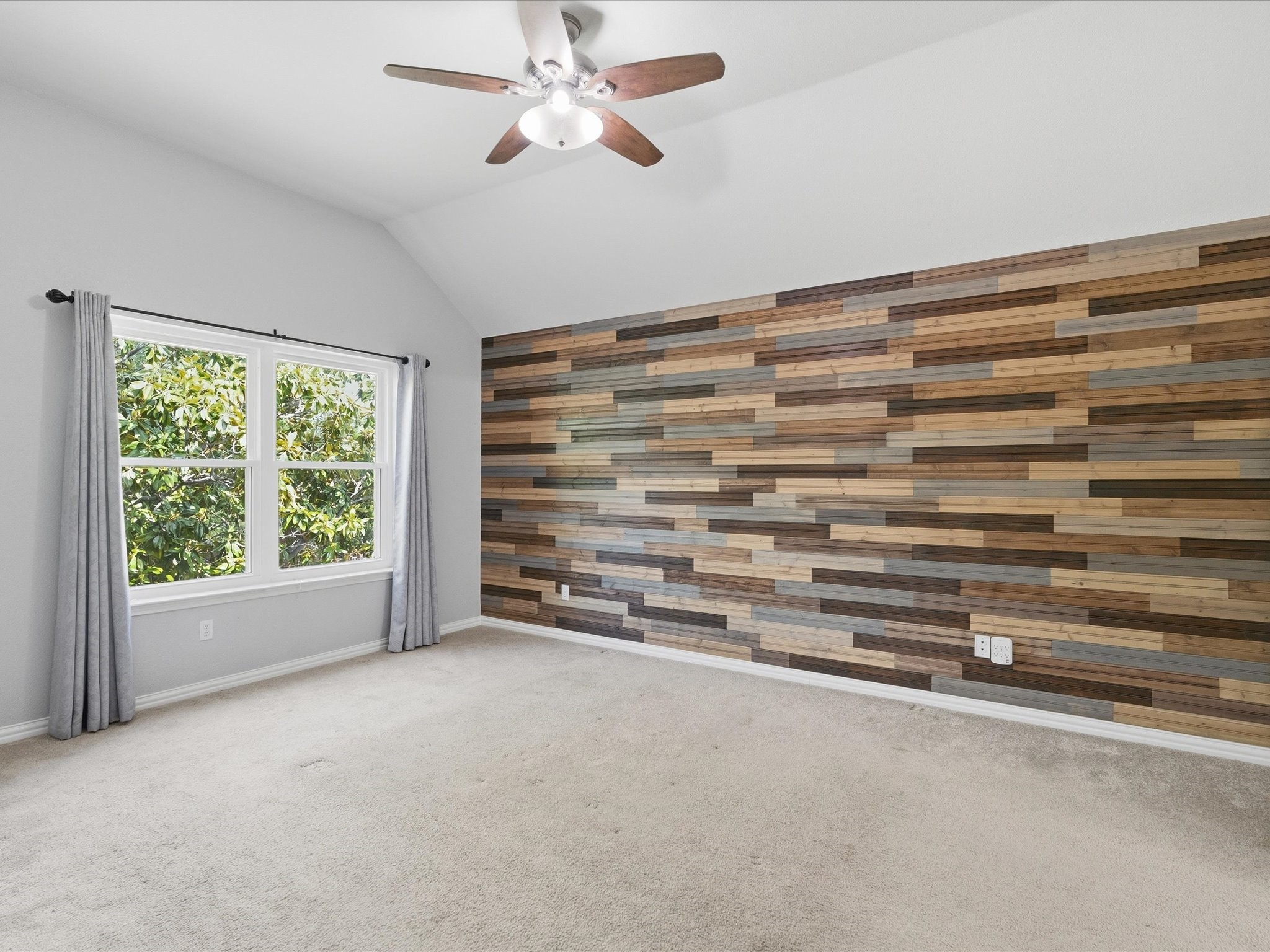 2878 Ridgedale Drive