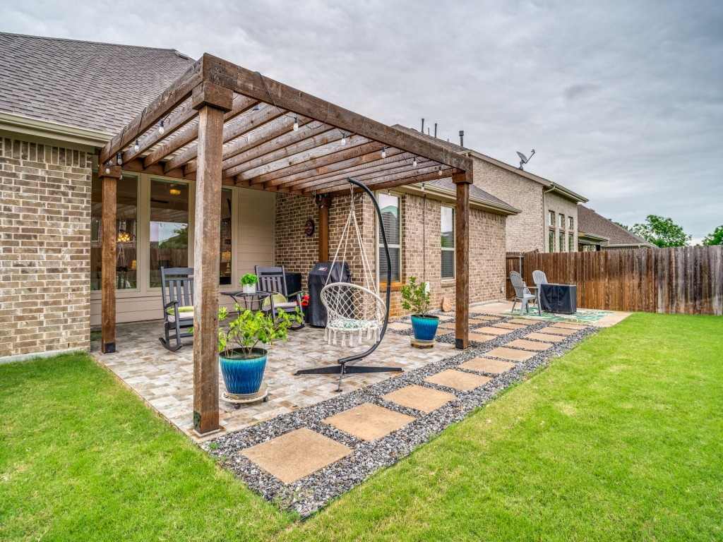 3717 Holley Ridge Way
