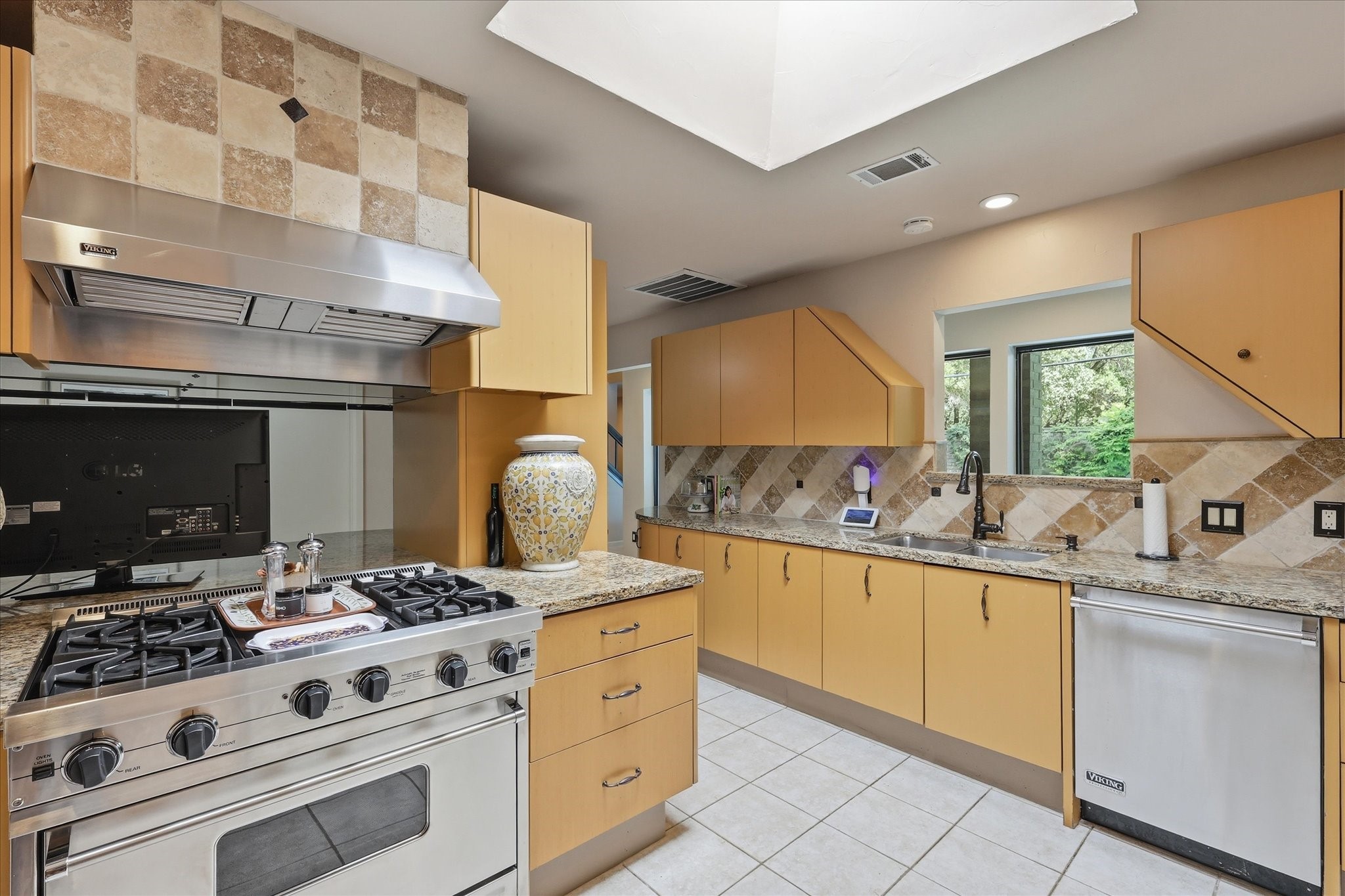 16702 Village Lane