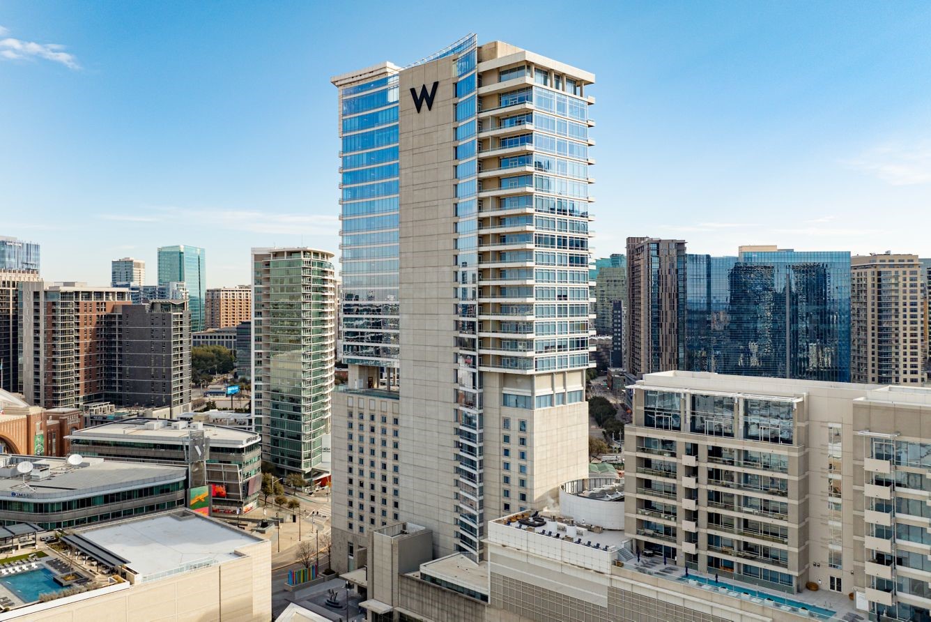 2408 Victory Park Lane 1035