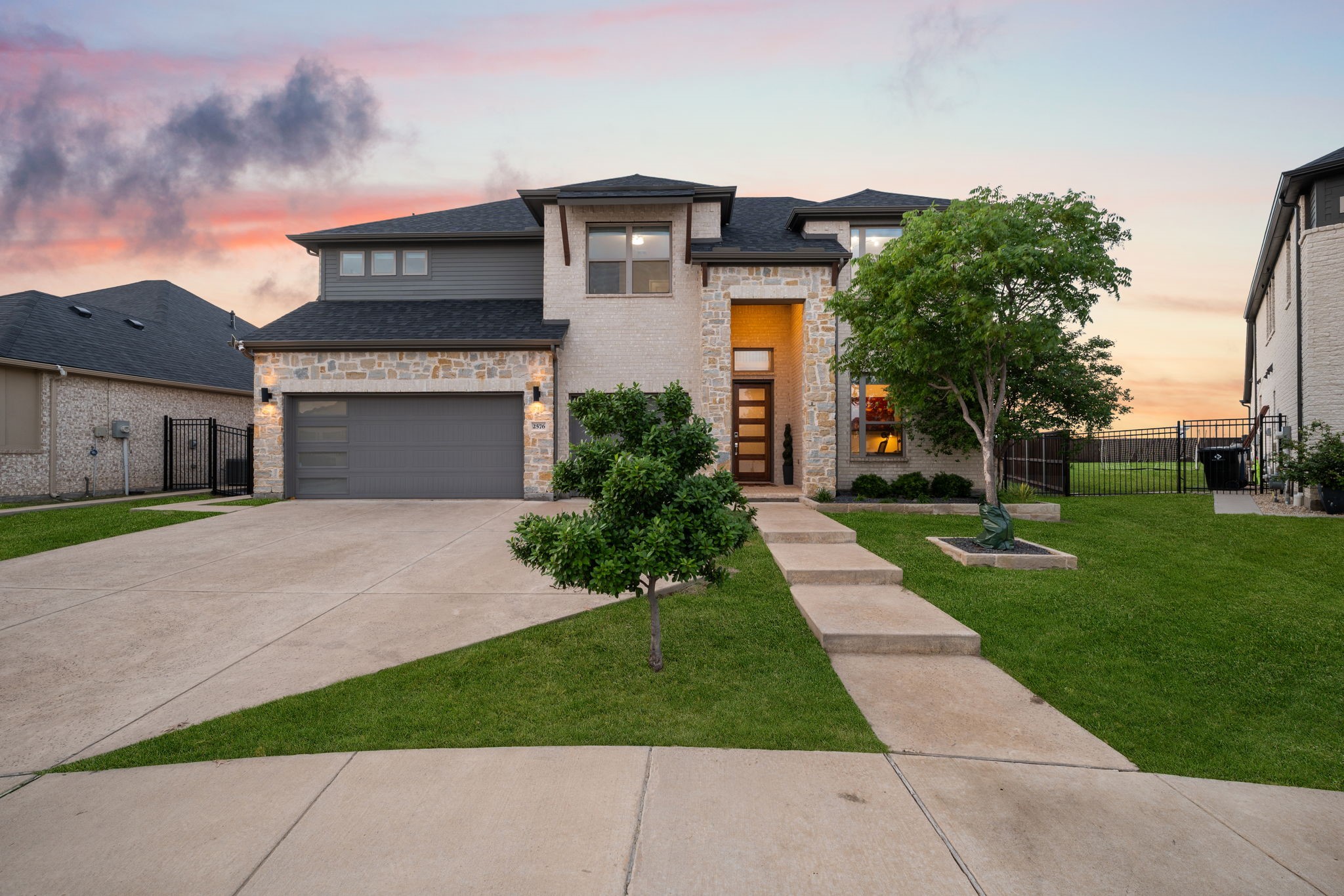 2576 Horsetail Road