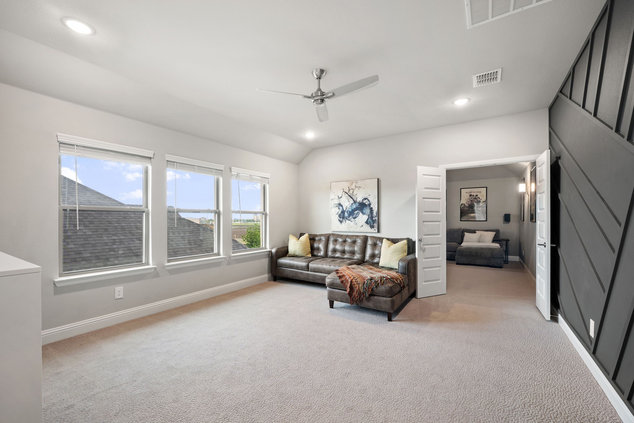 2576 Horsetail Road
