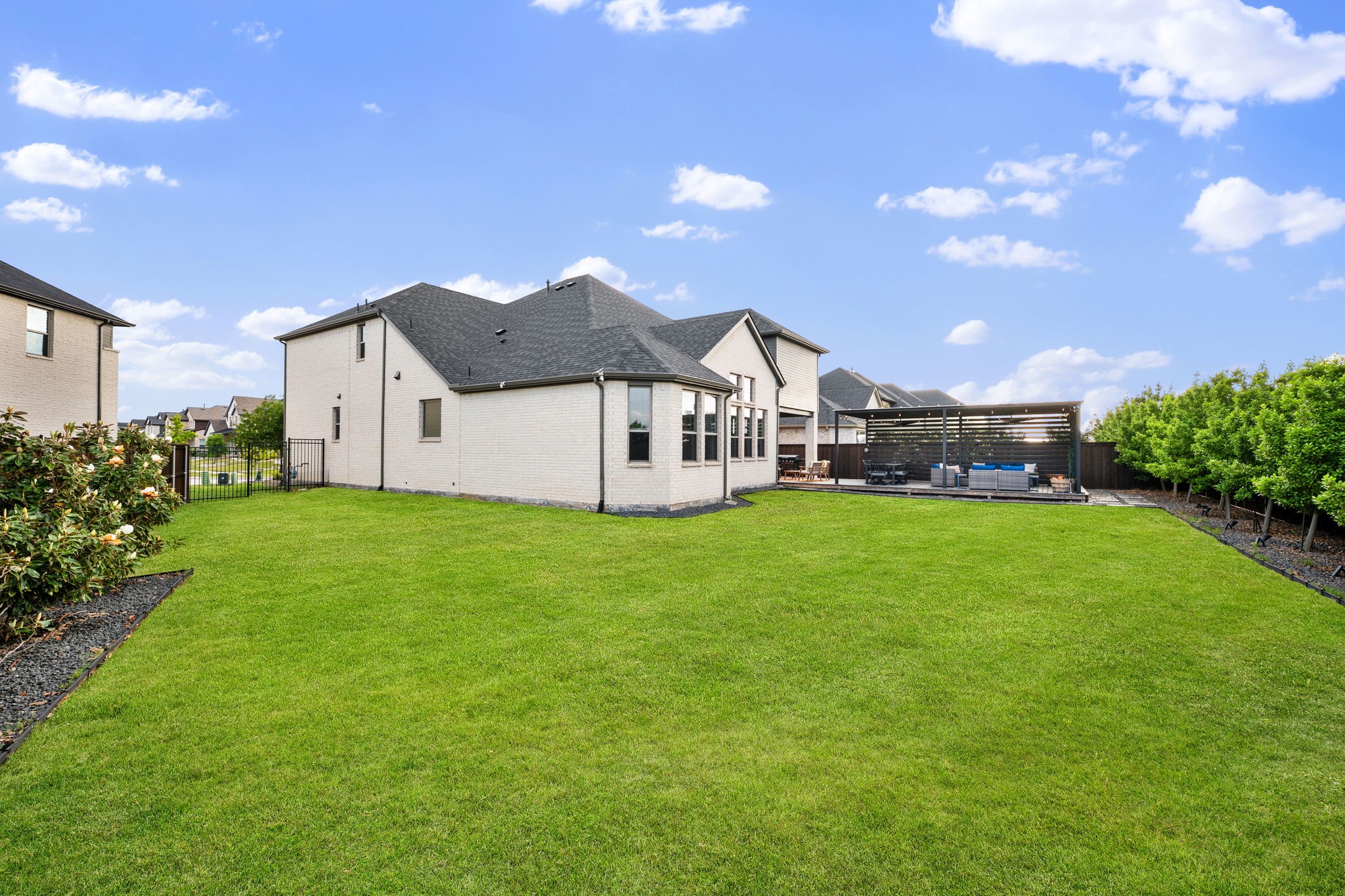 2576 Horsetail Road