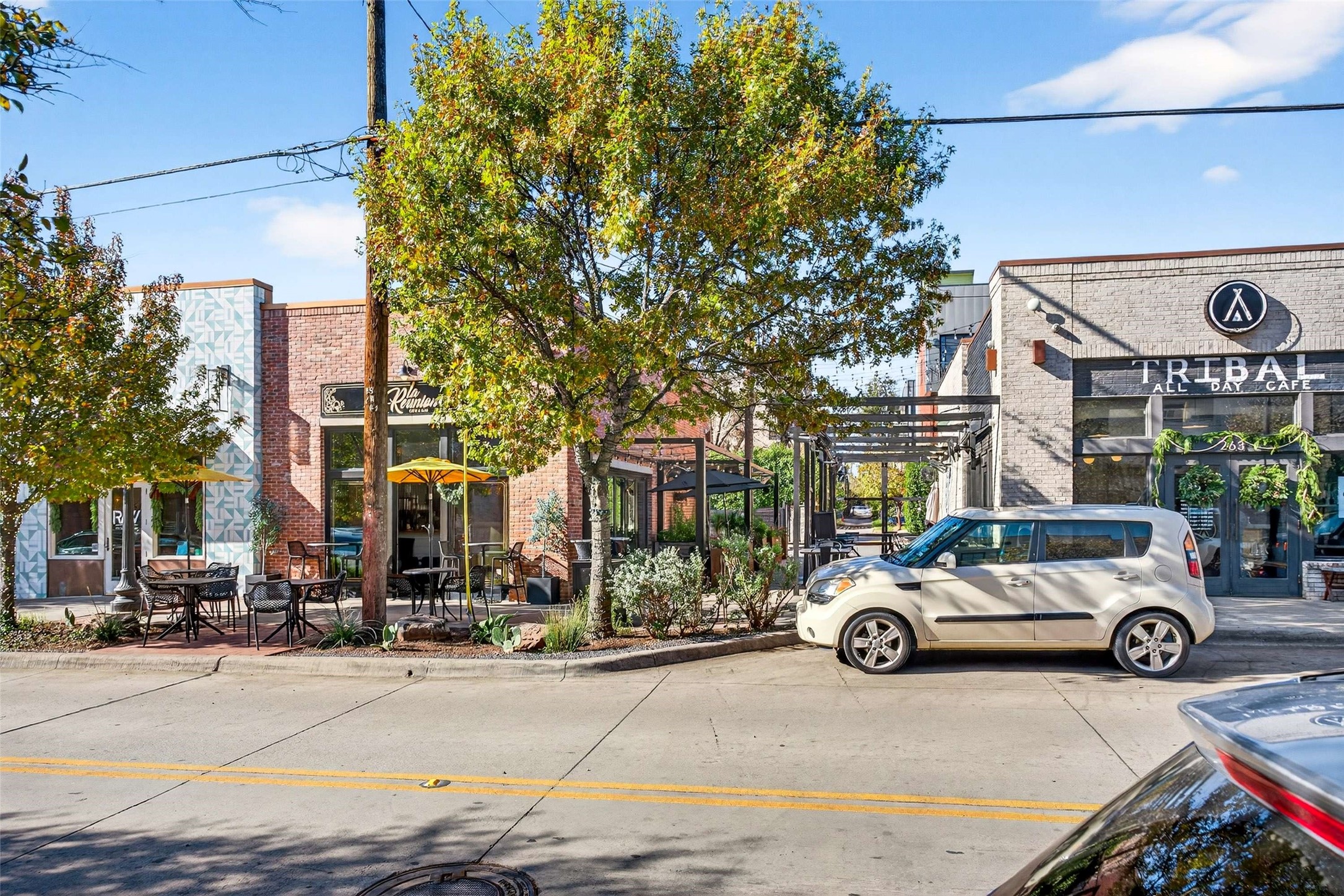 435 W 9th Street E, F, G