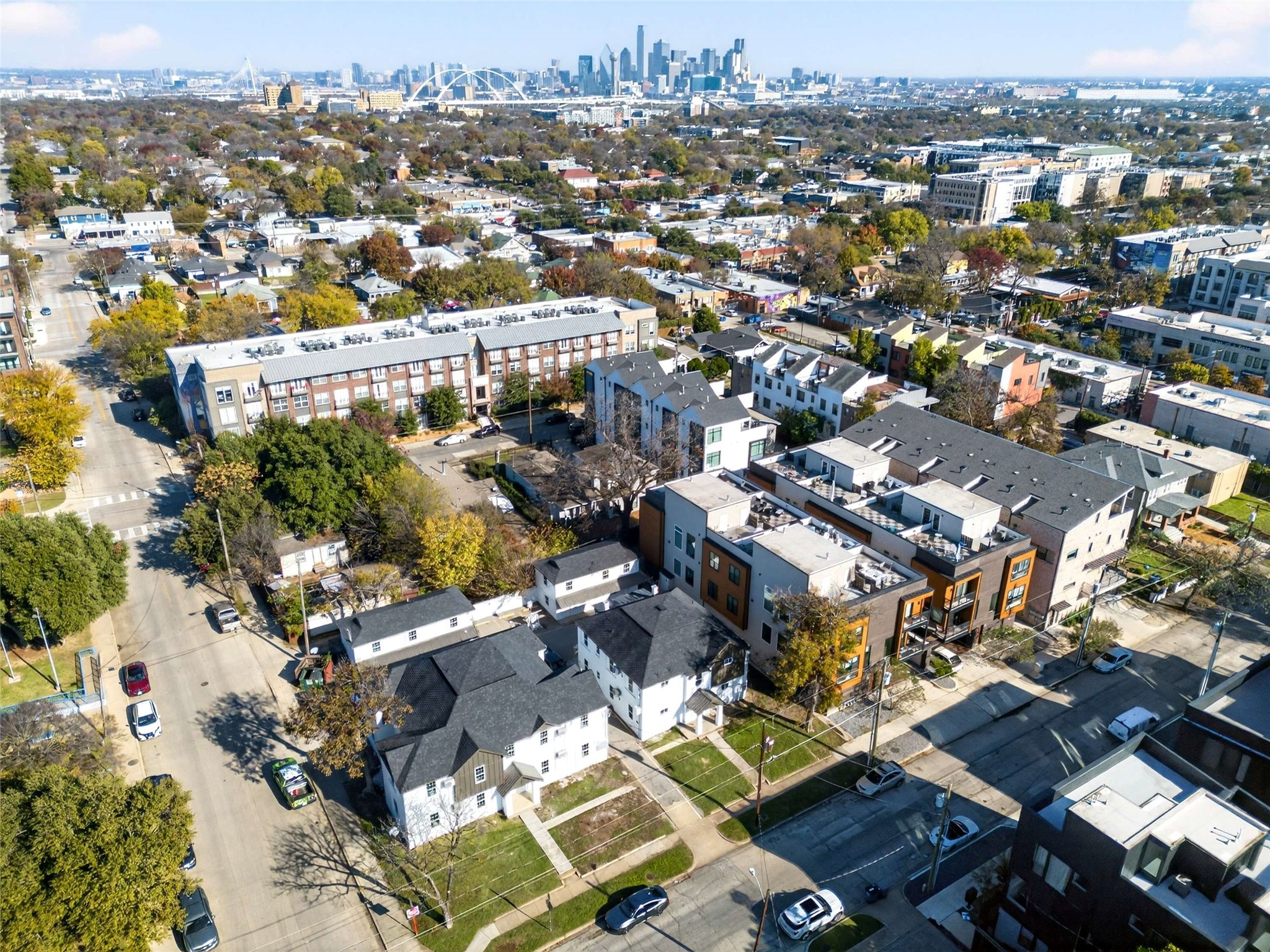 435 W 9th Street E, F, G