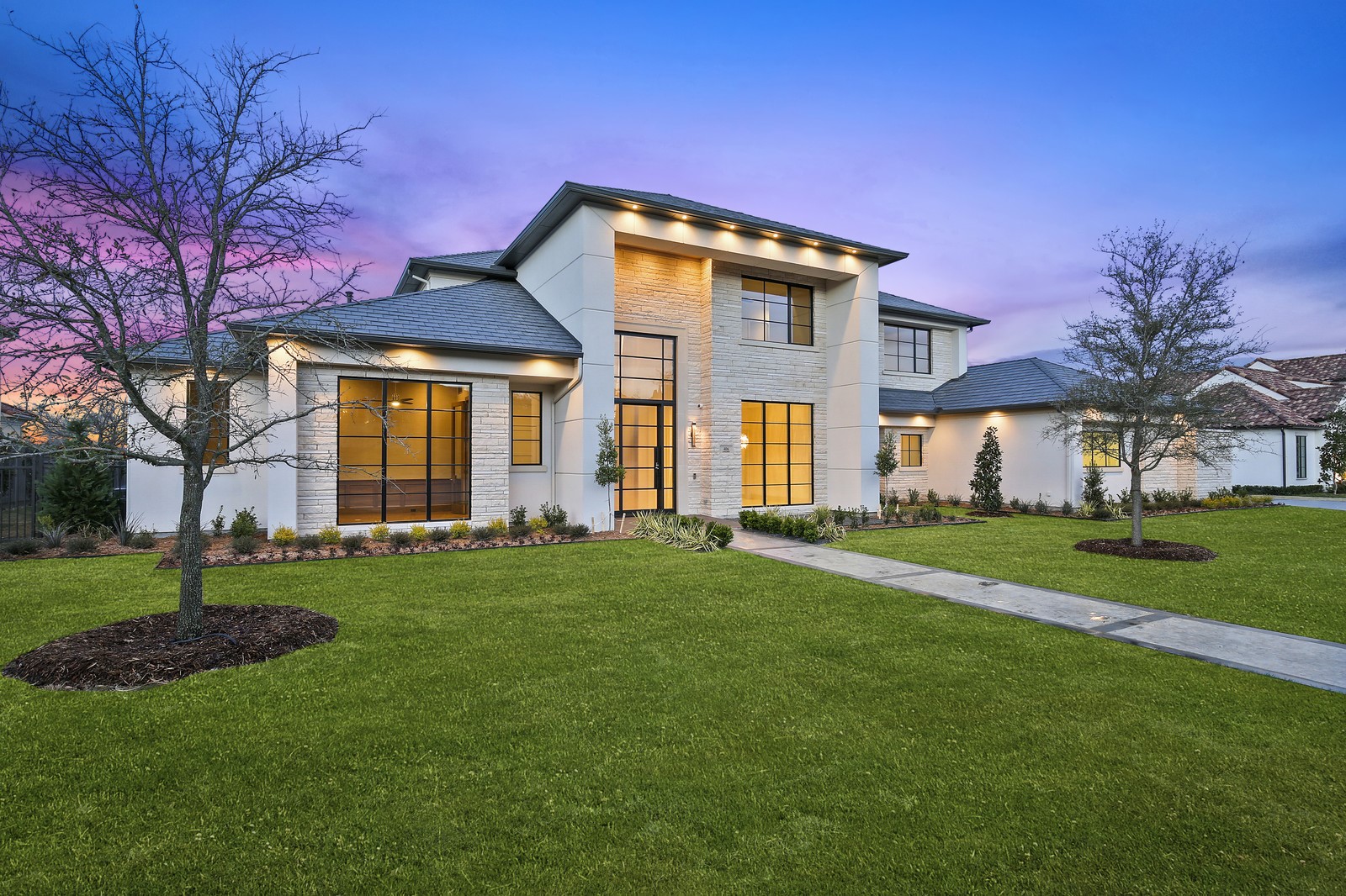 406 Lakeway Drive