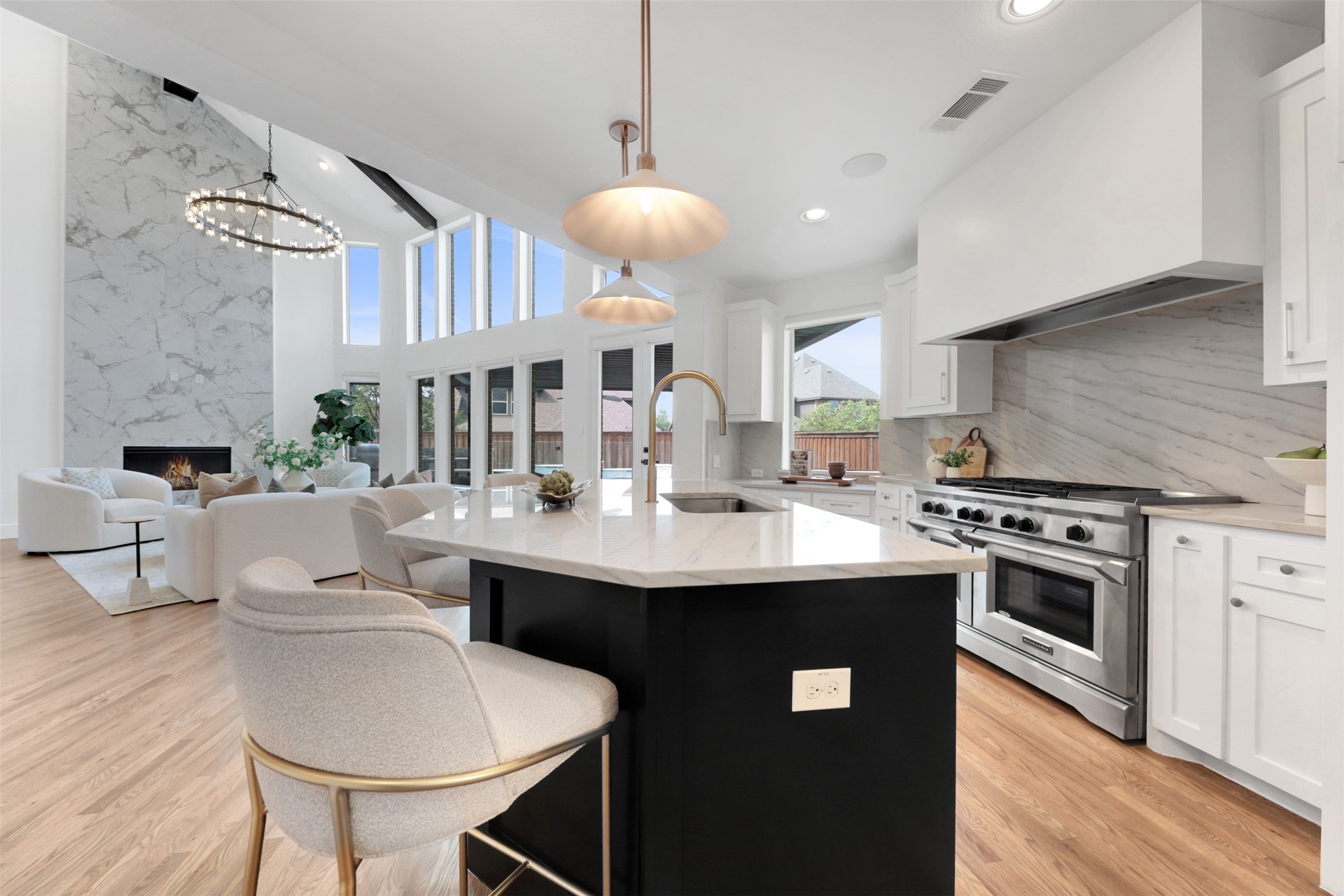 2117 Hidalgo Lane