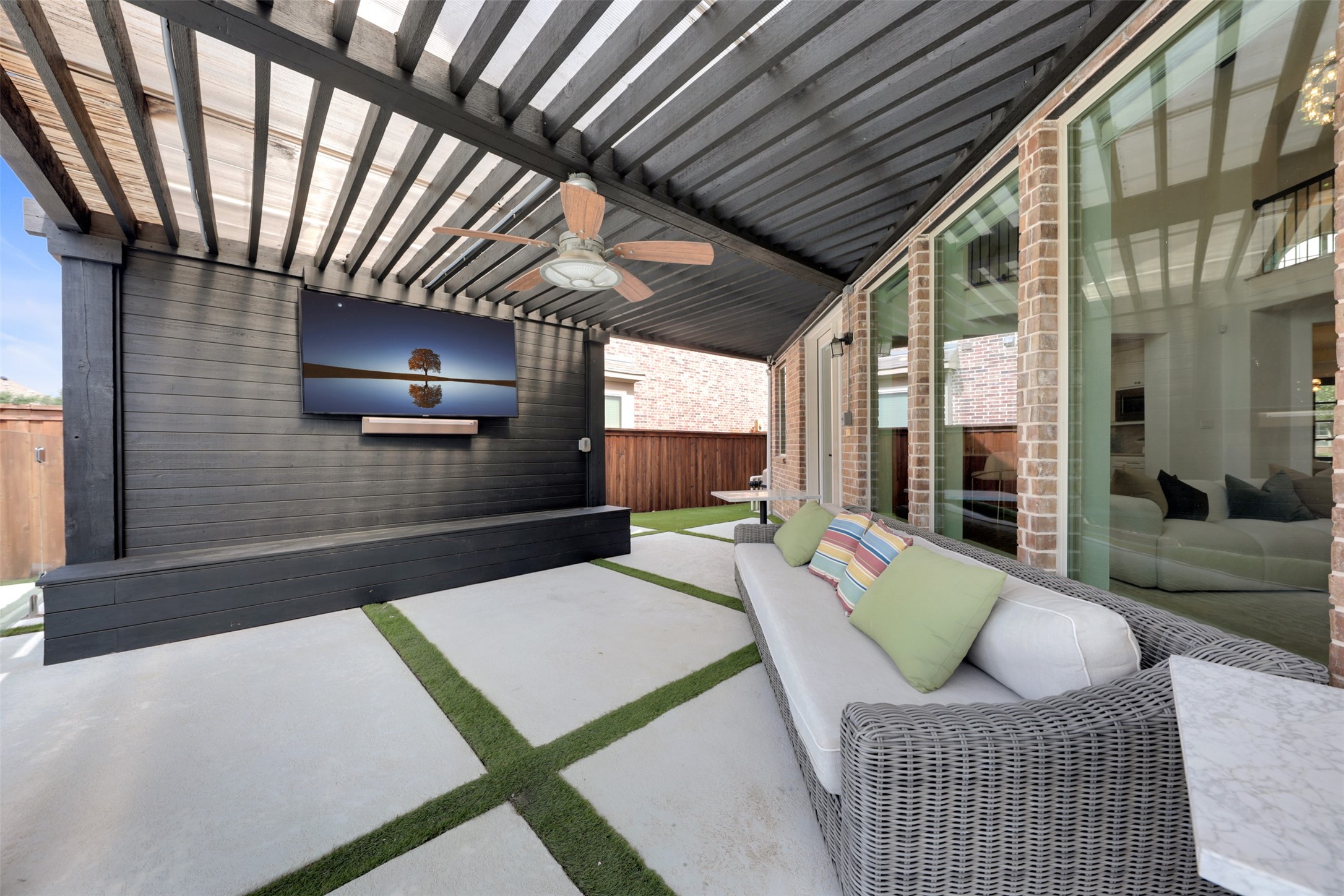 2117 Hidalgo Lane