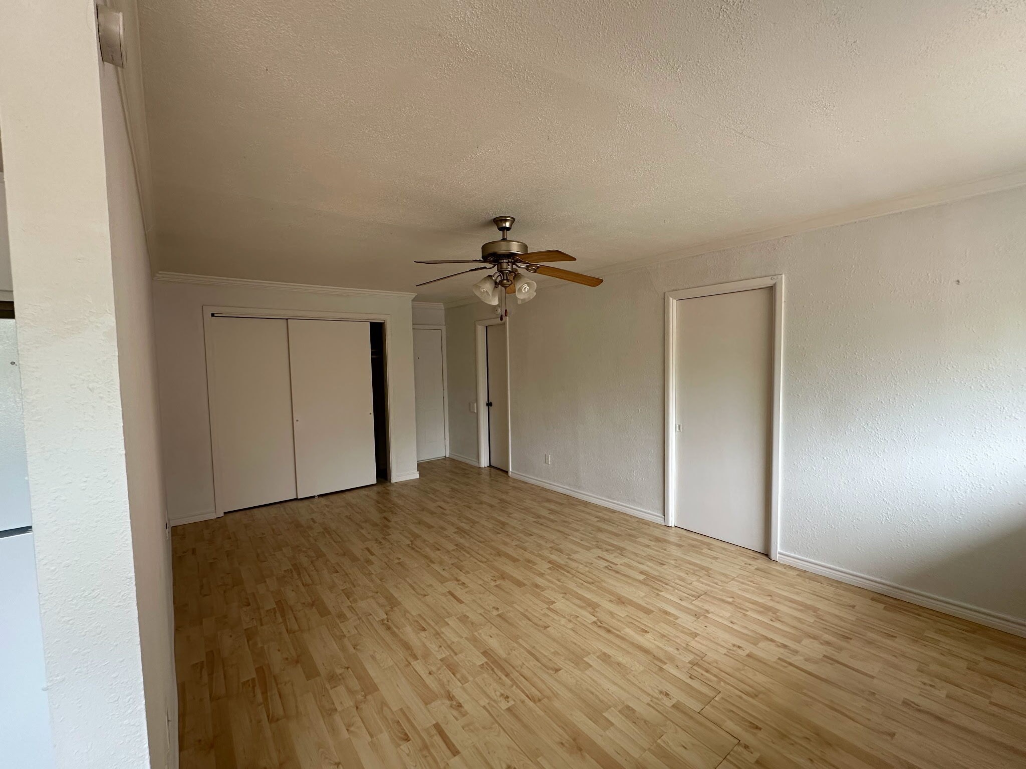 4115 Douglas Avenue 203