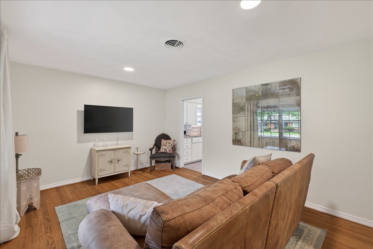 105 S Weatherred Drive