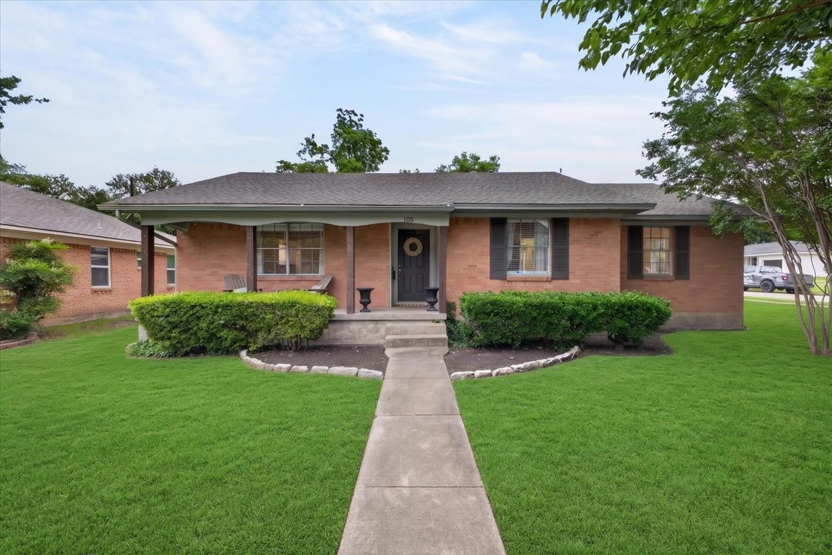 105 S Weatherred Drive