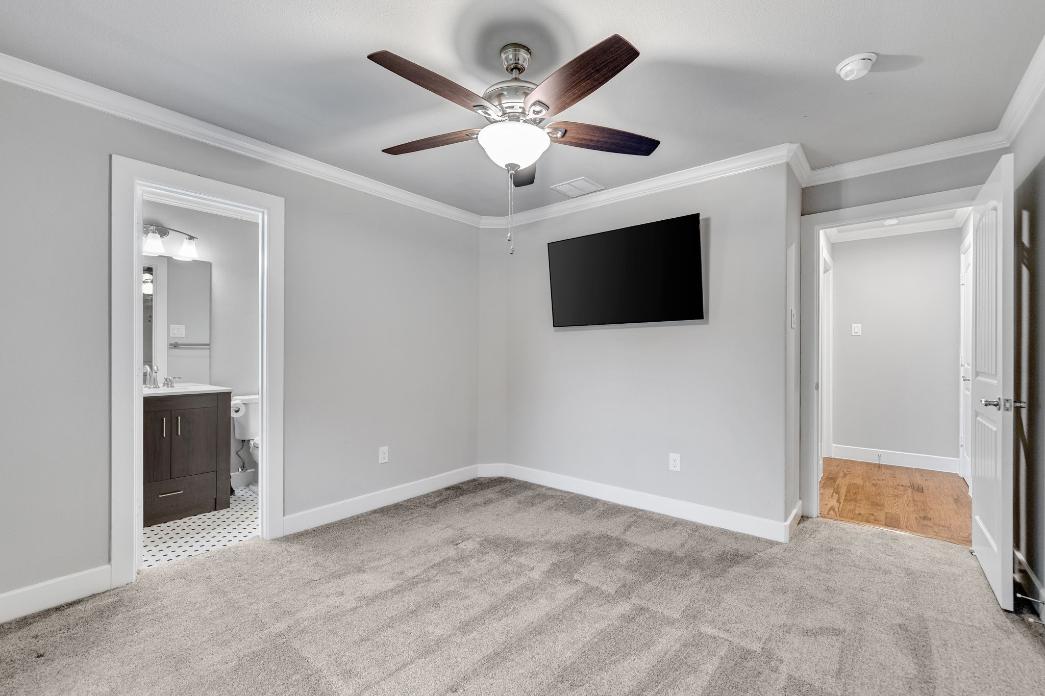 317 Woodcrest Drive
