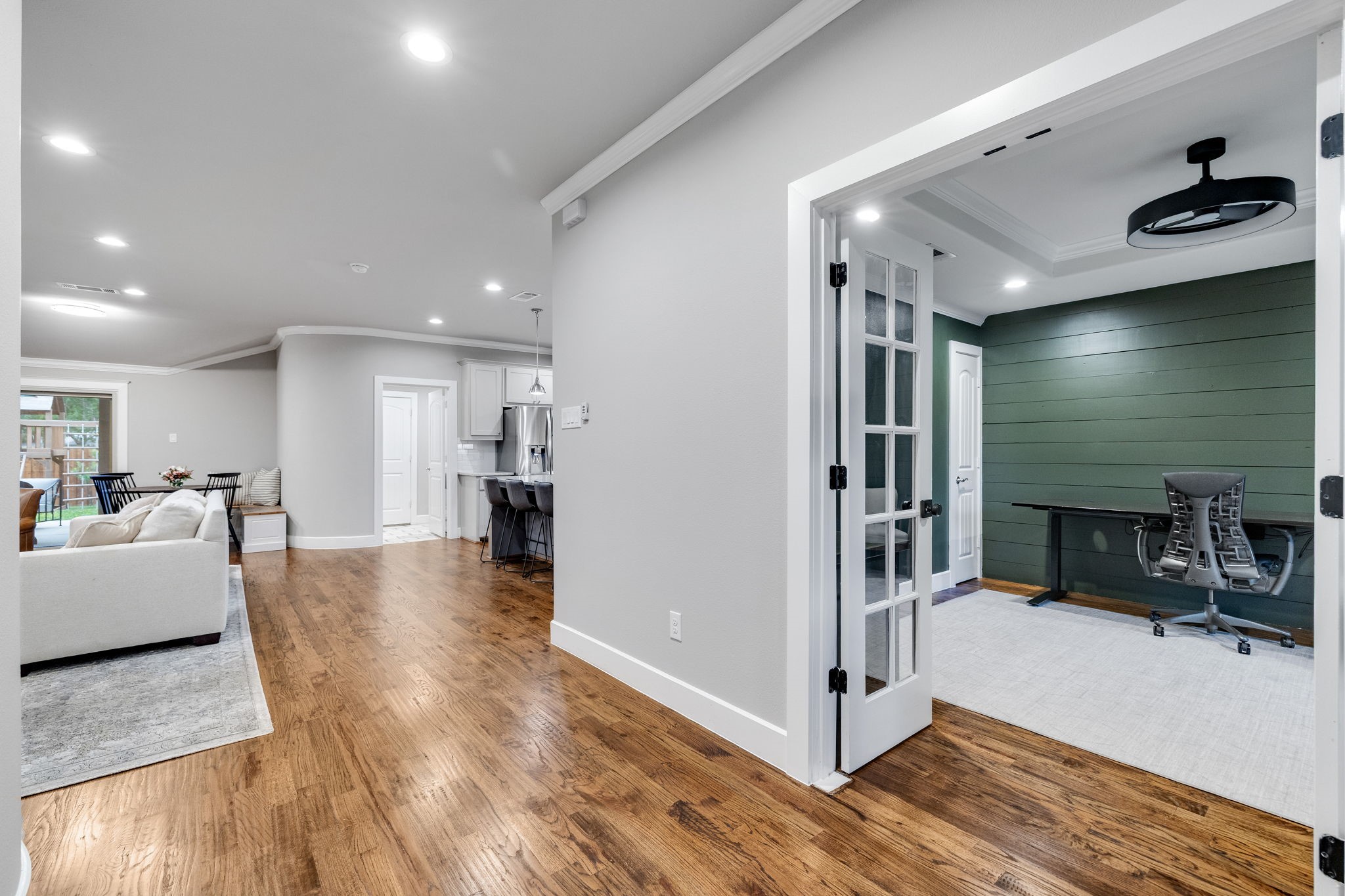 317 Woodcrest Drive