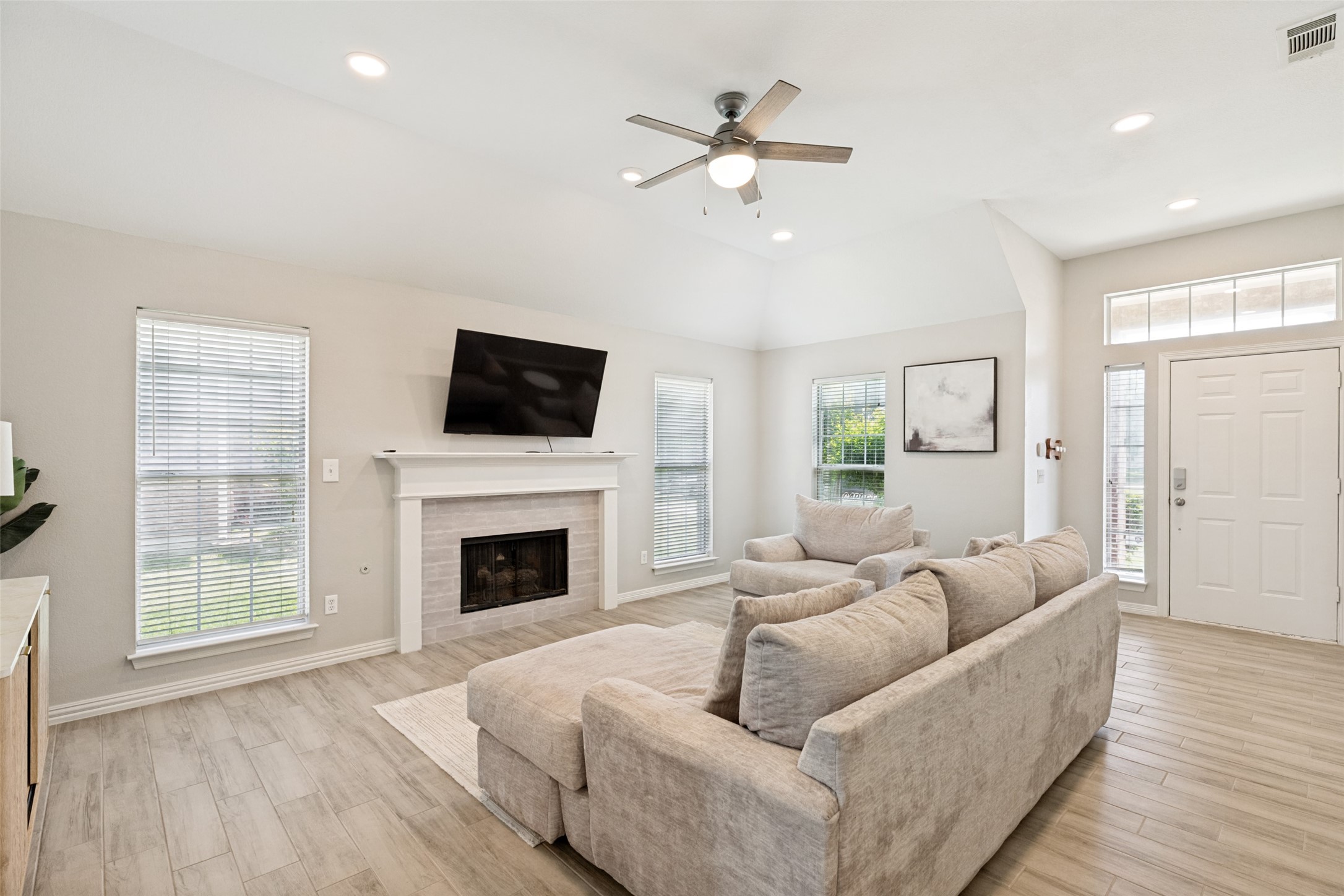 10060 Danbury Drive
