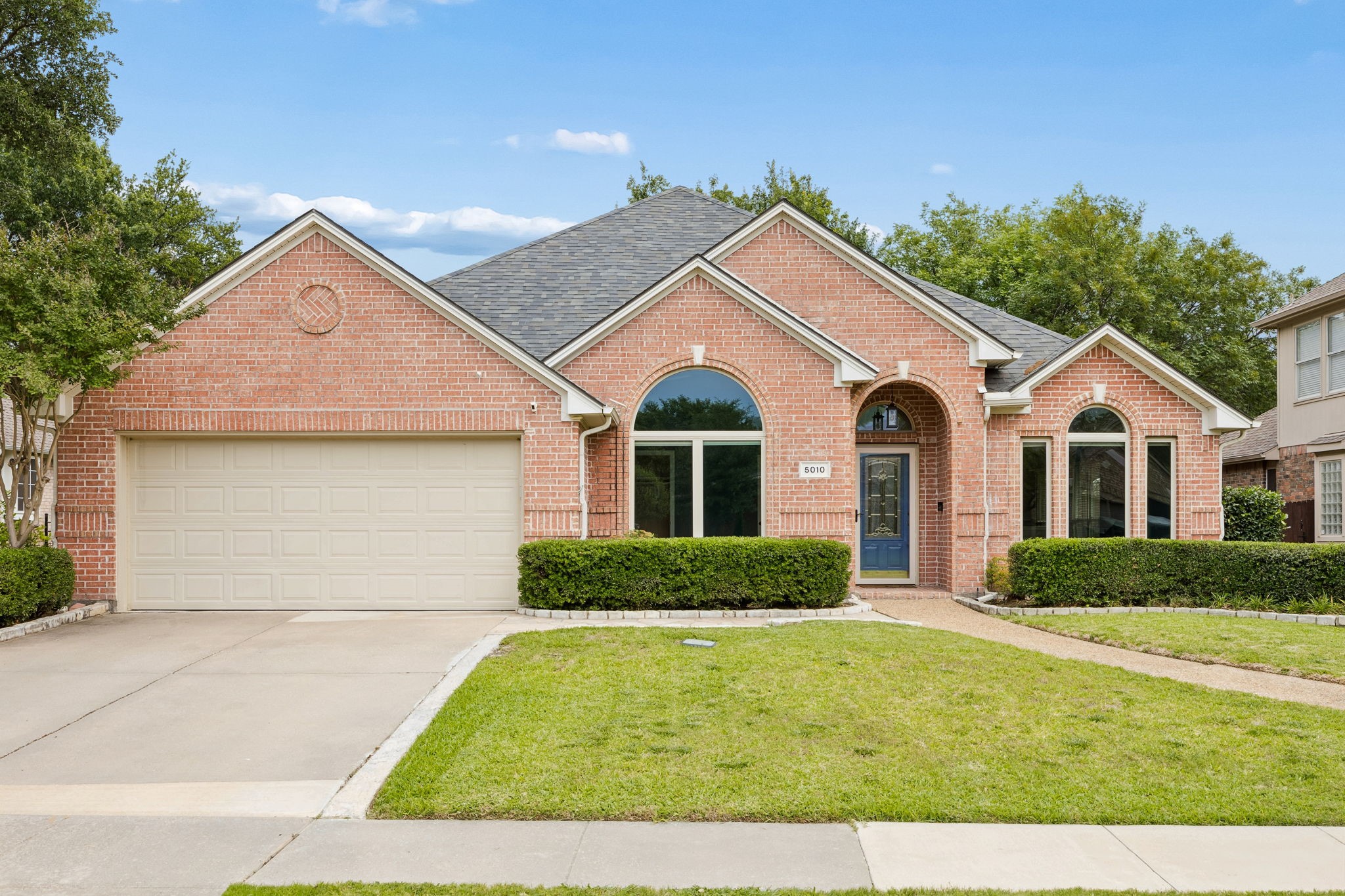 5010 Plantation Lane