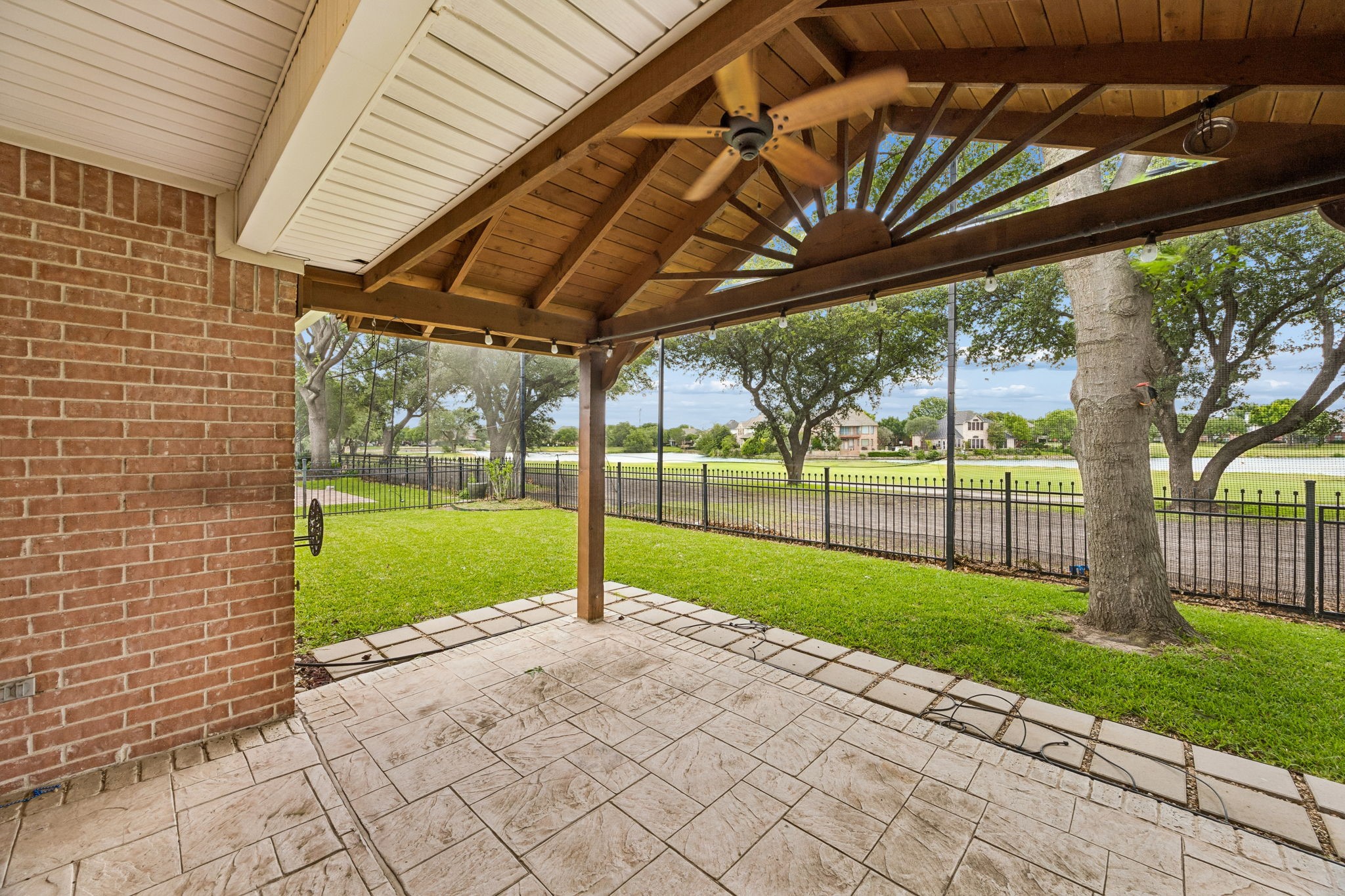 5010 Plantation Lane