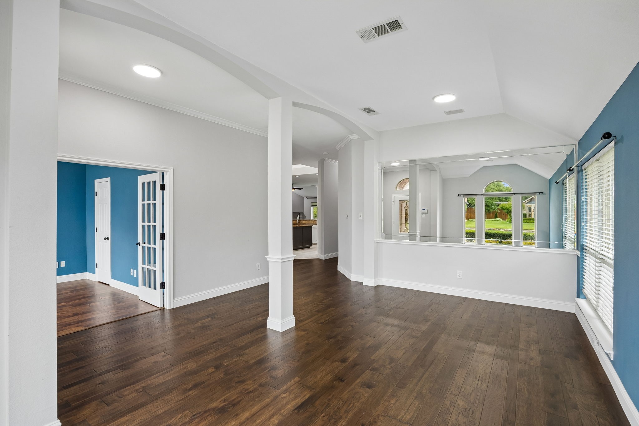 5010 Plantation Lane