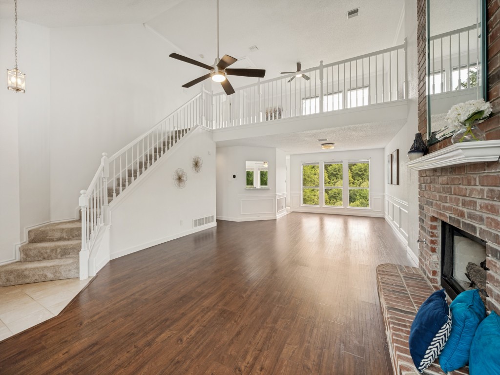 4615 Cherokee Path