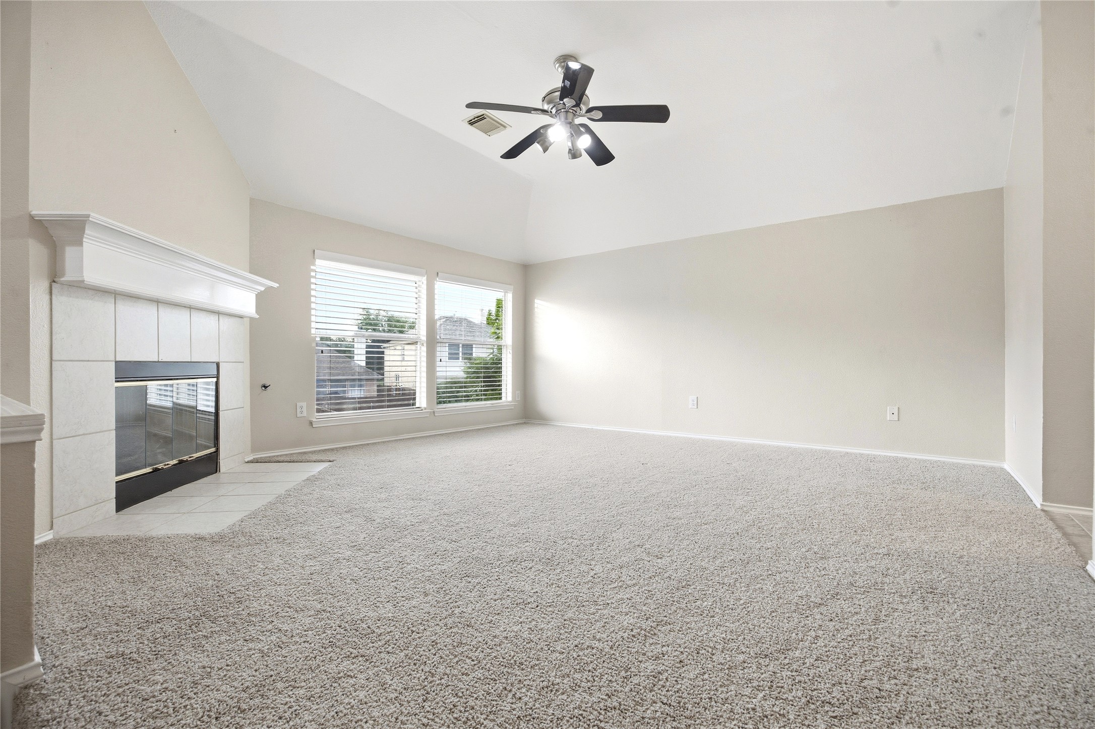 2453 Ravenhurst Drive