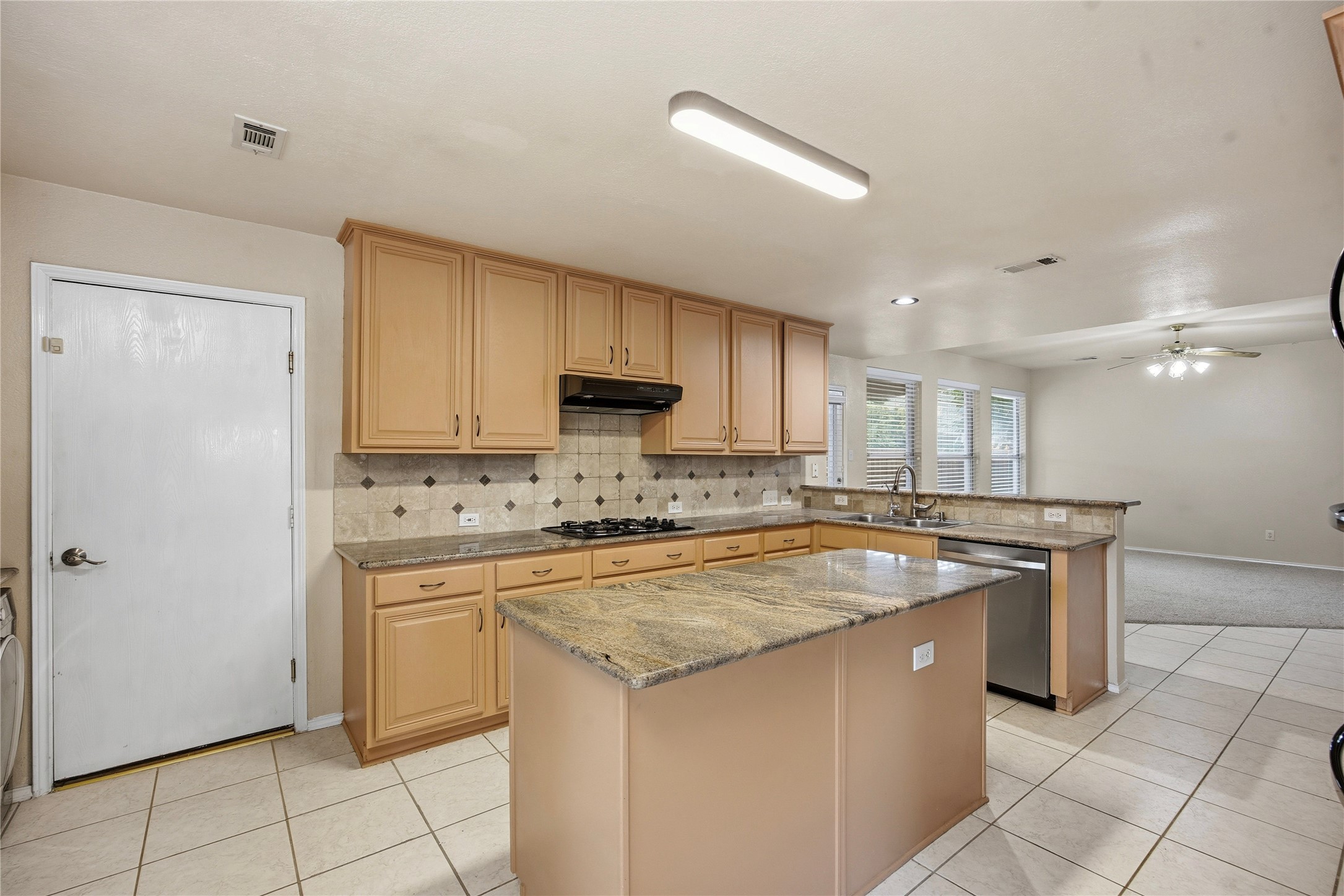 2453 Ravenhurst Drive