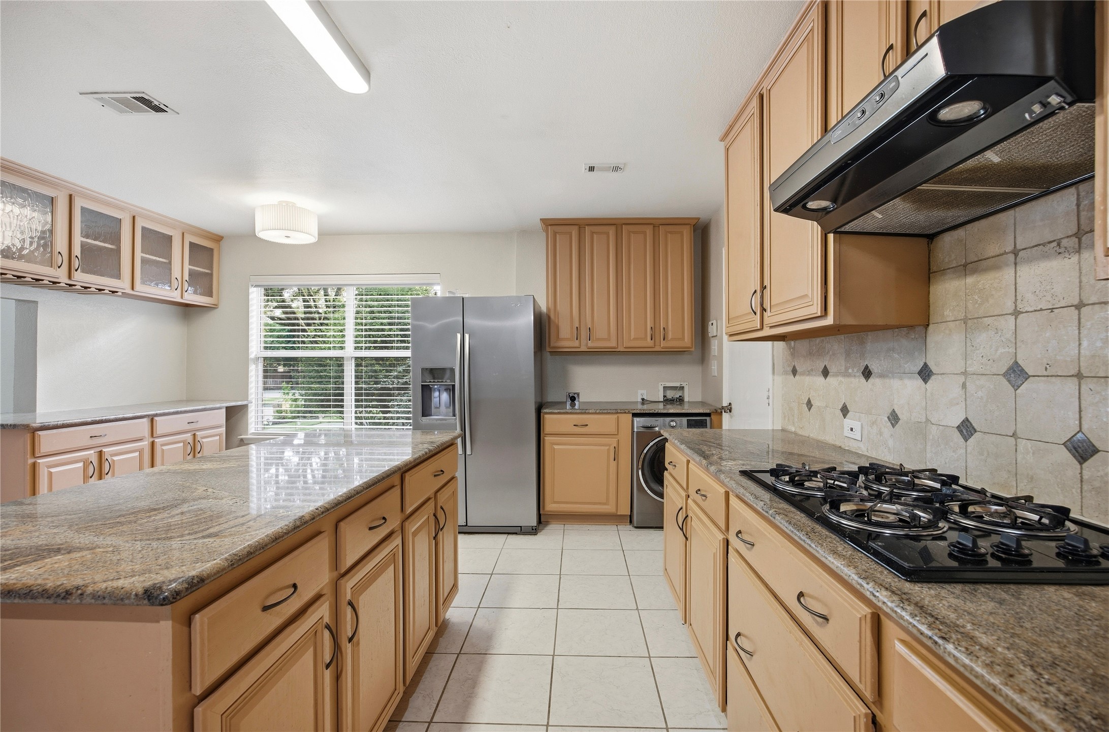 2453 Ravenhurst Drive