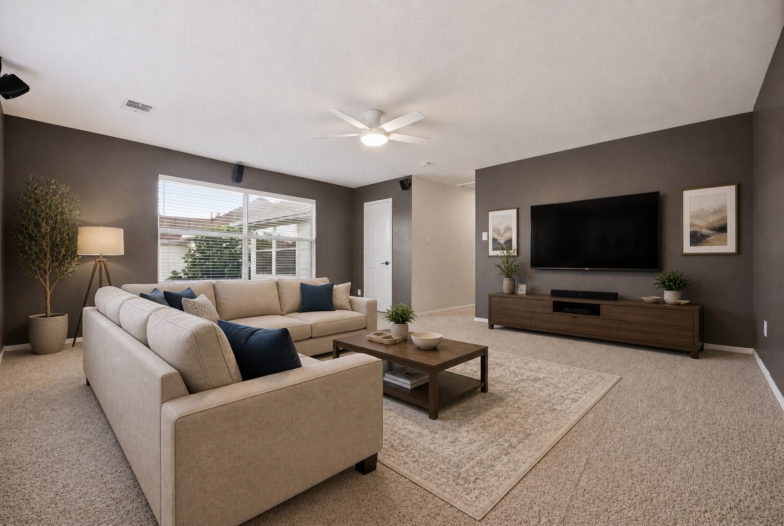 2453 Ravenhurst Drive