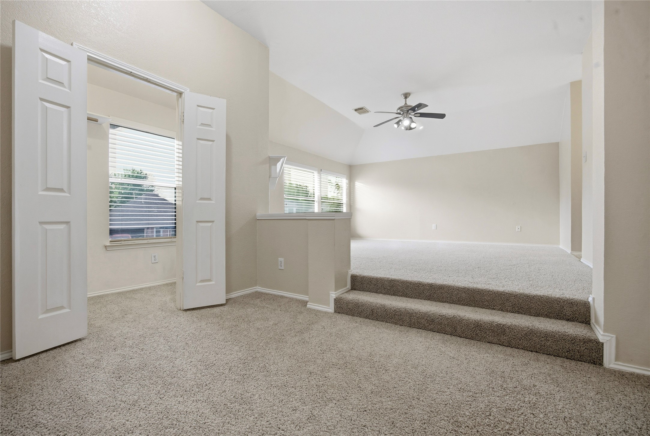 2453 Ravenhurst Drive