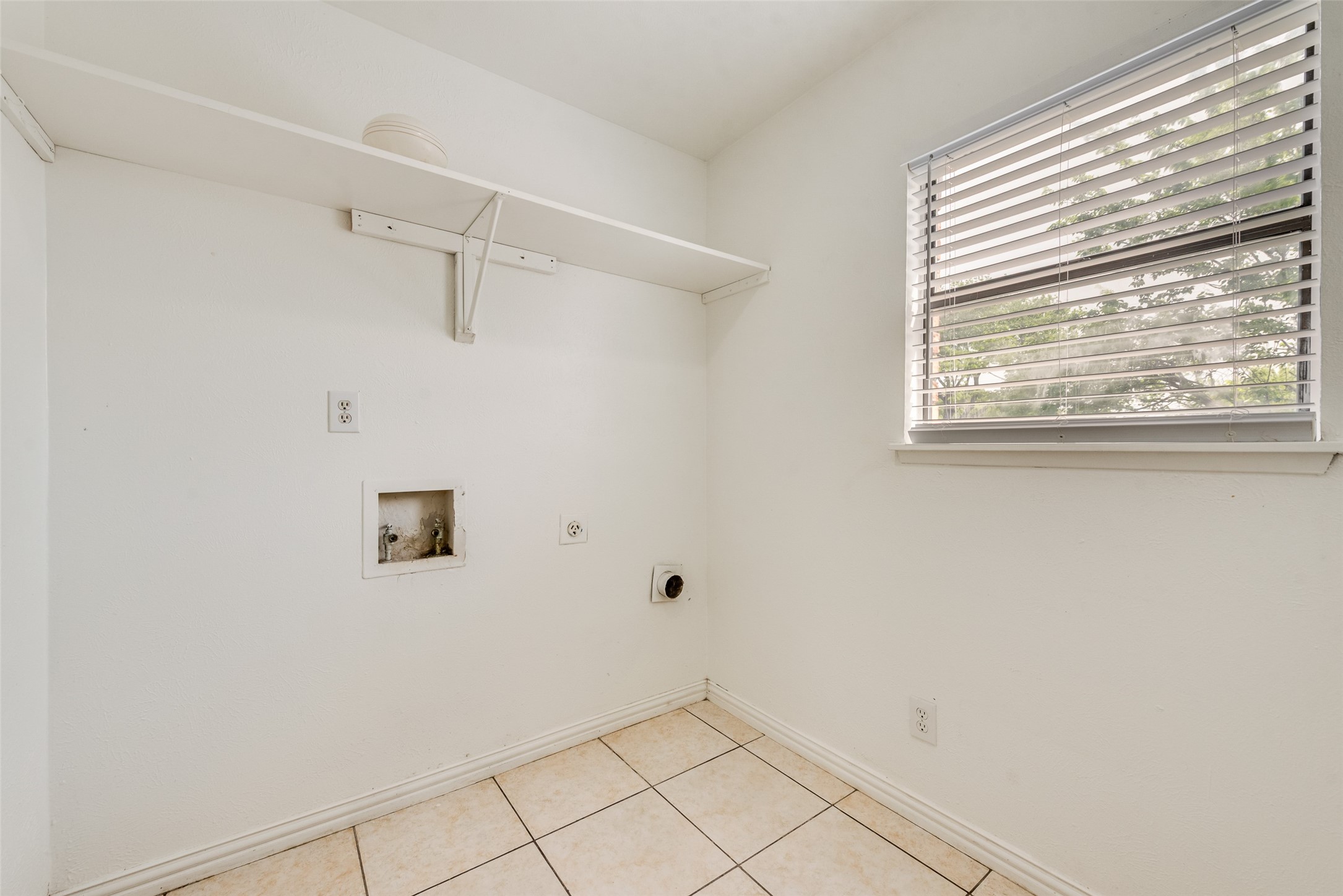 3316 John Muir Court