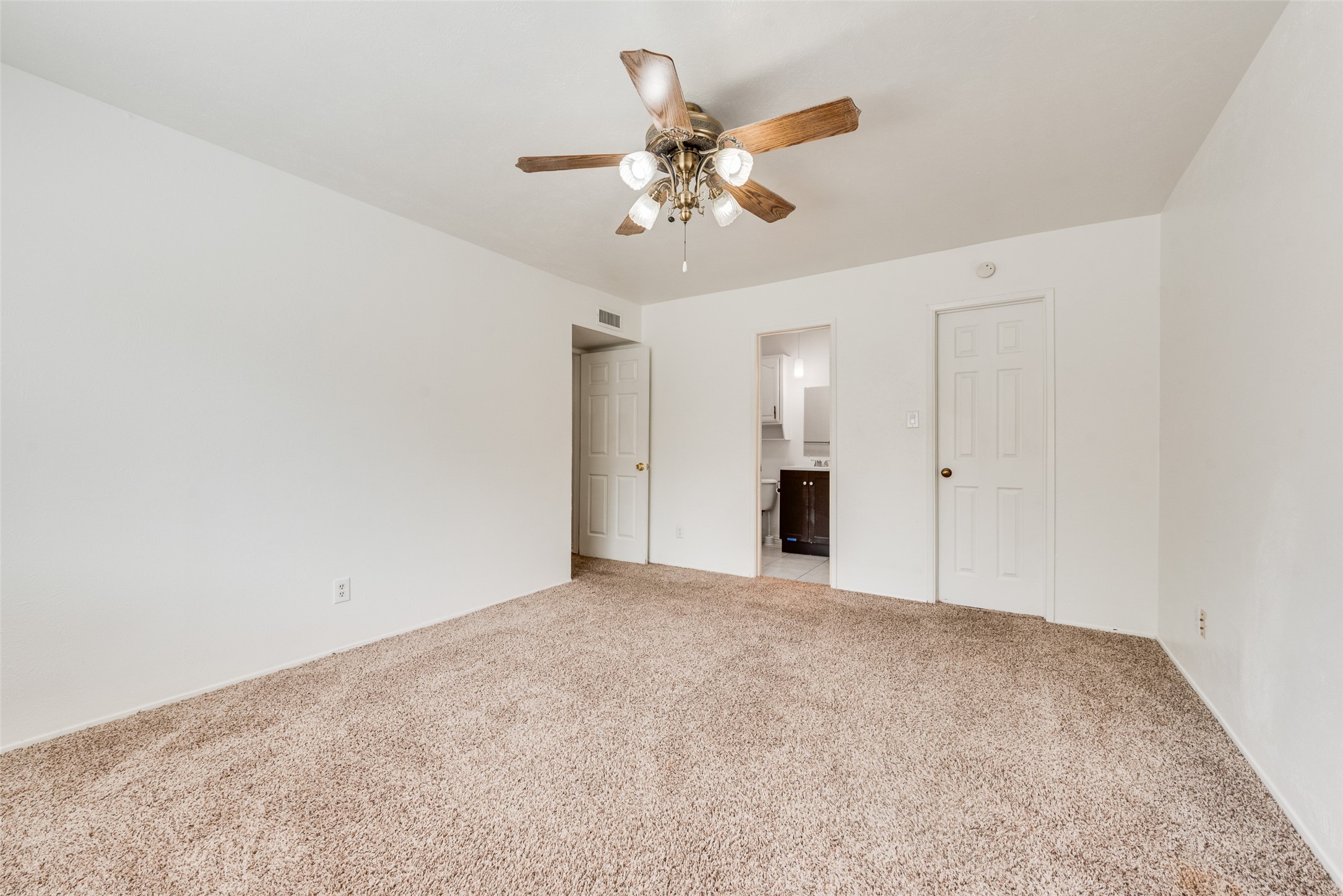 3316 John Muir Court