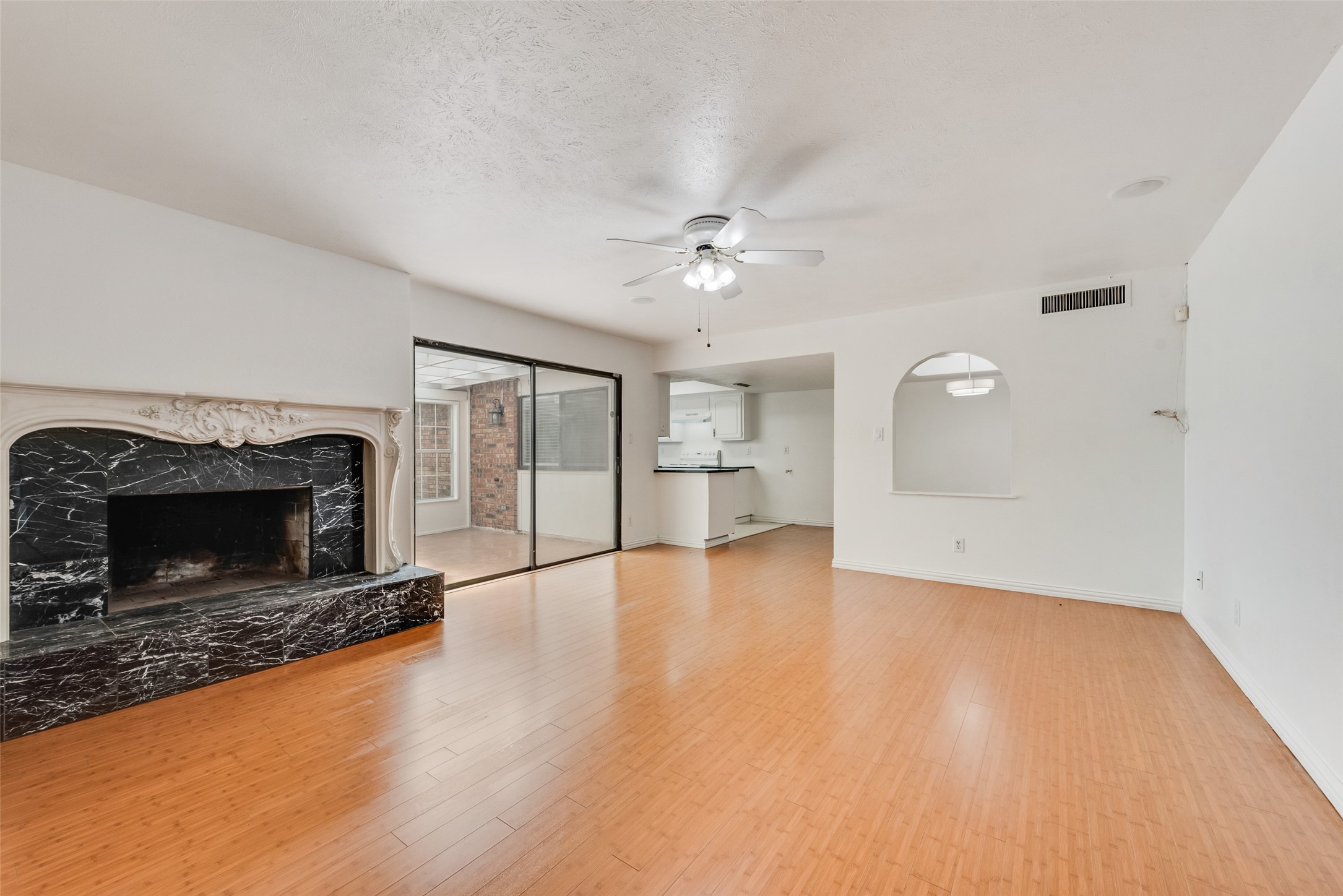 3316 John Muir Court