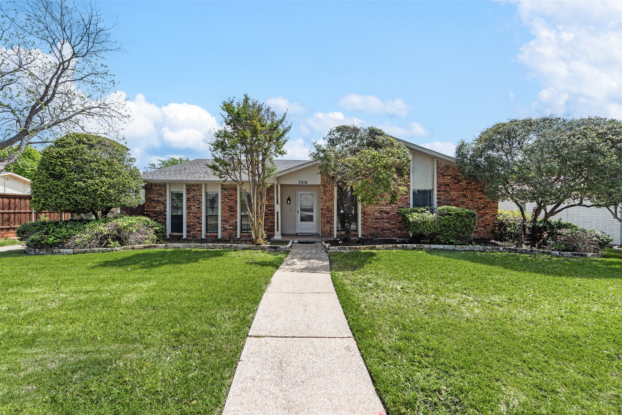 3316 John Muir Court