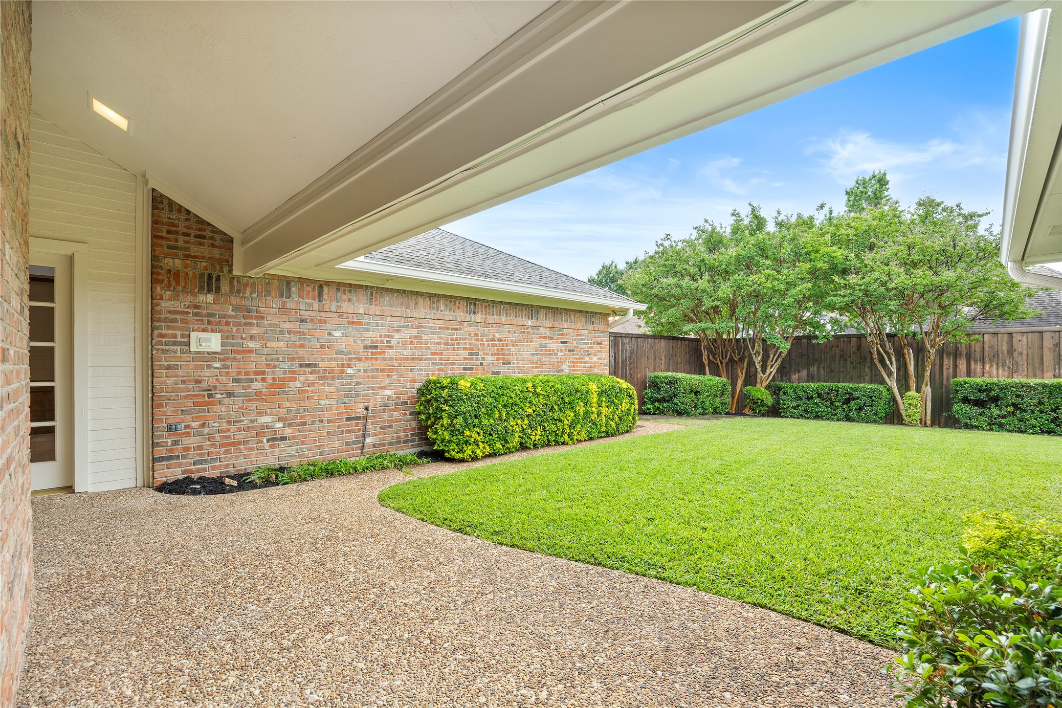 2216 Chadbourne Drive