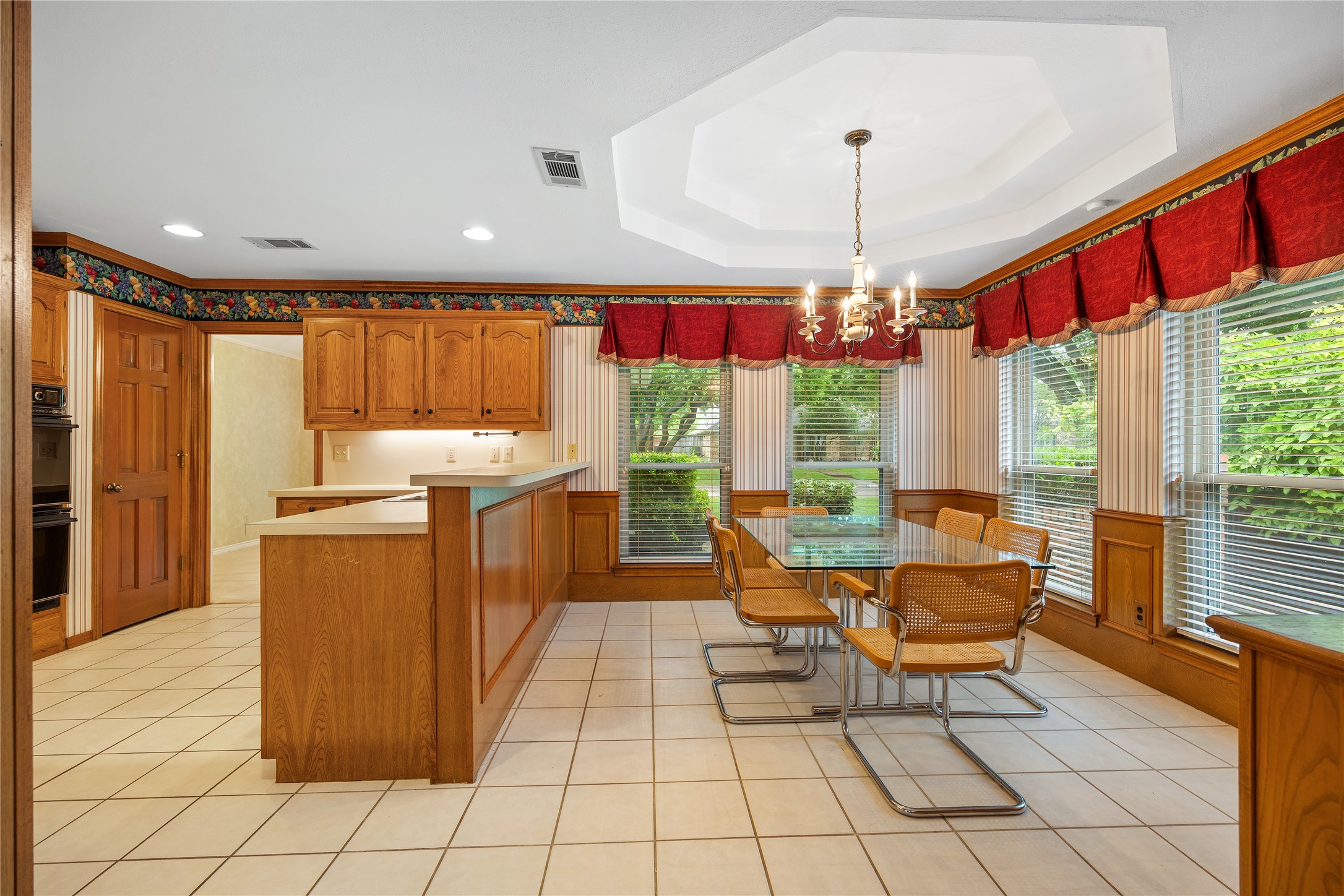 2216 Chadbourne Drive