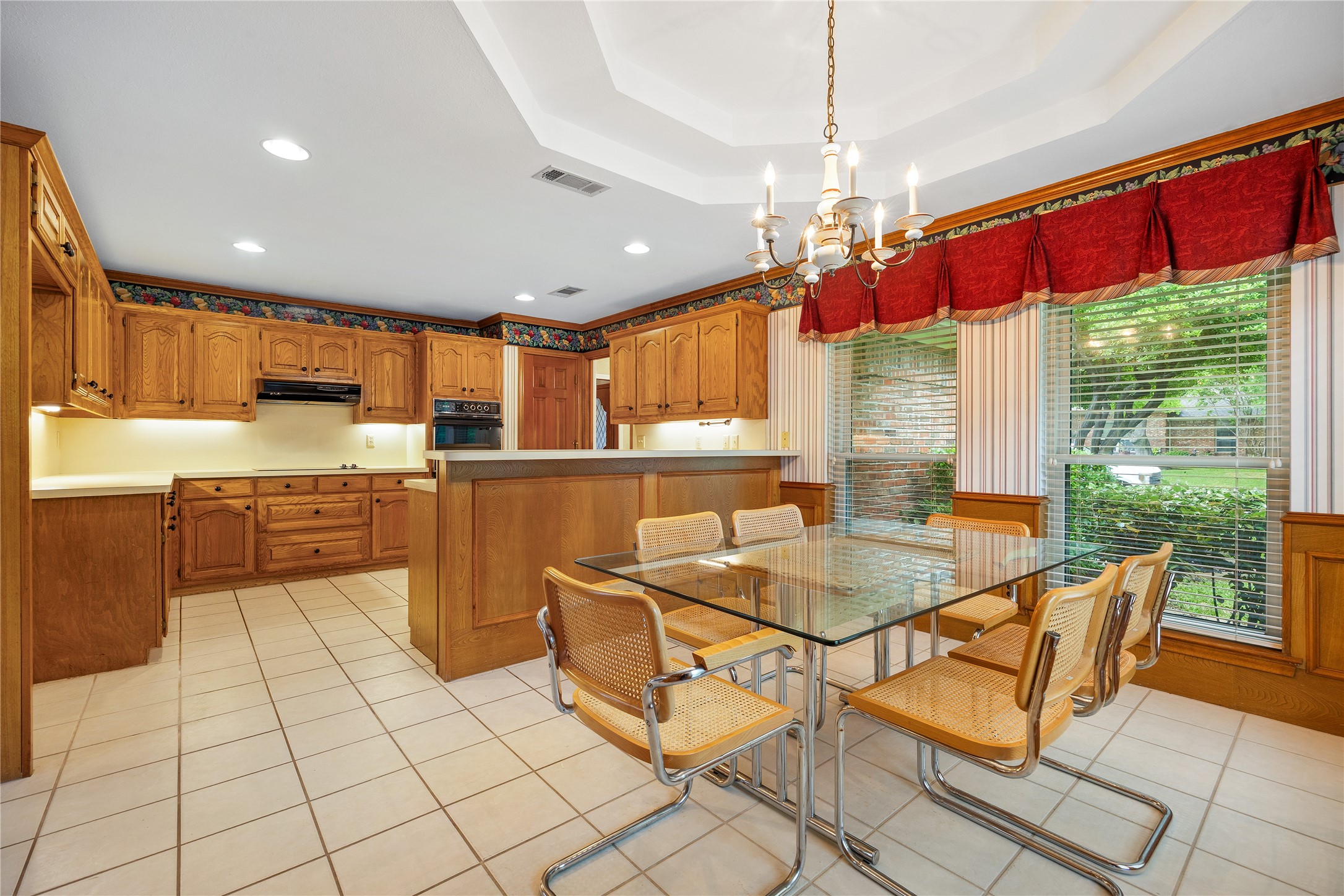 2216 Chadbourne Drive