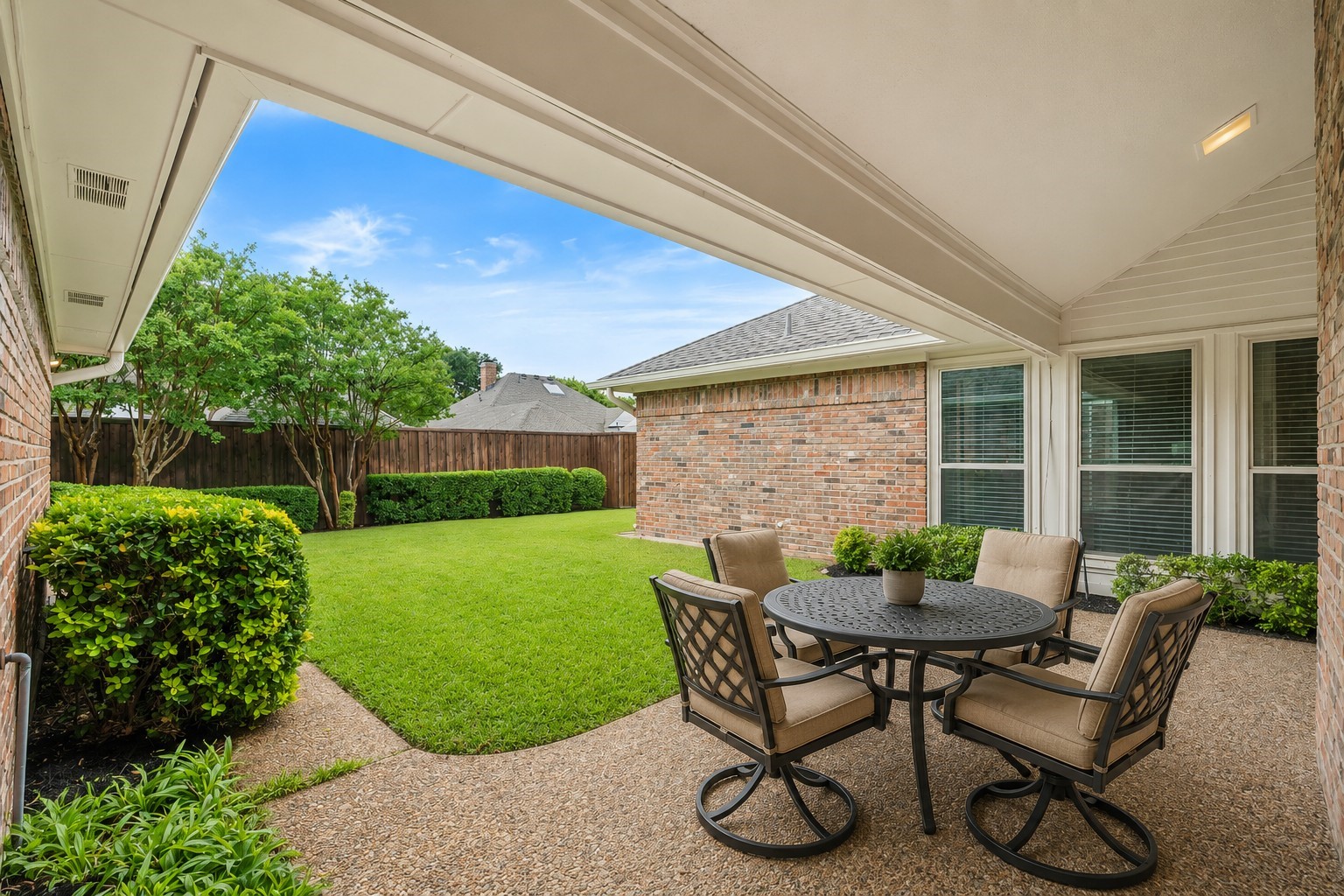 2216 Chadbourne Drive
