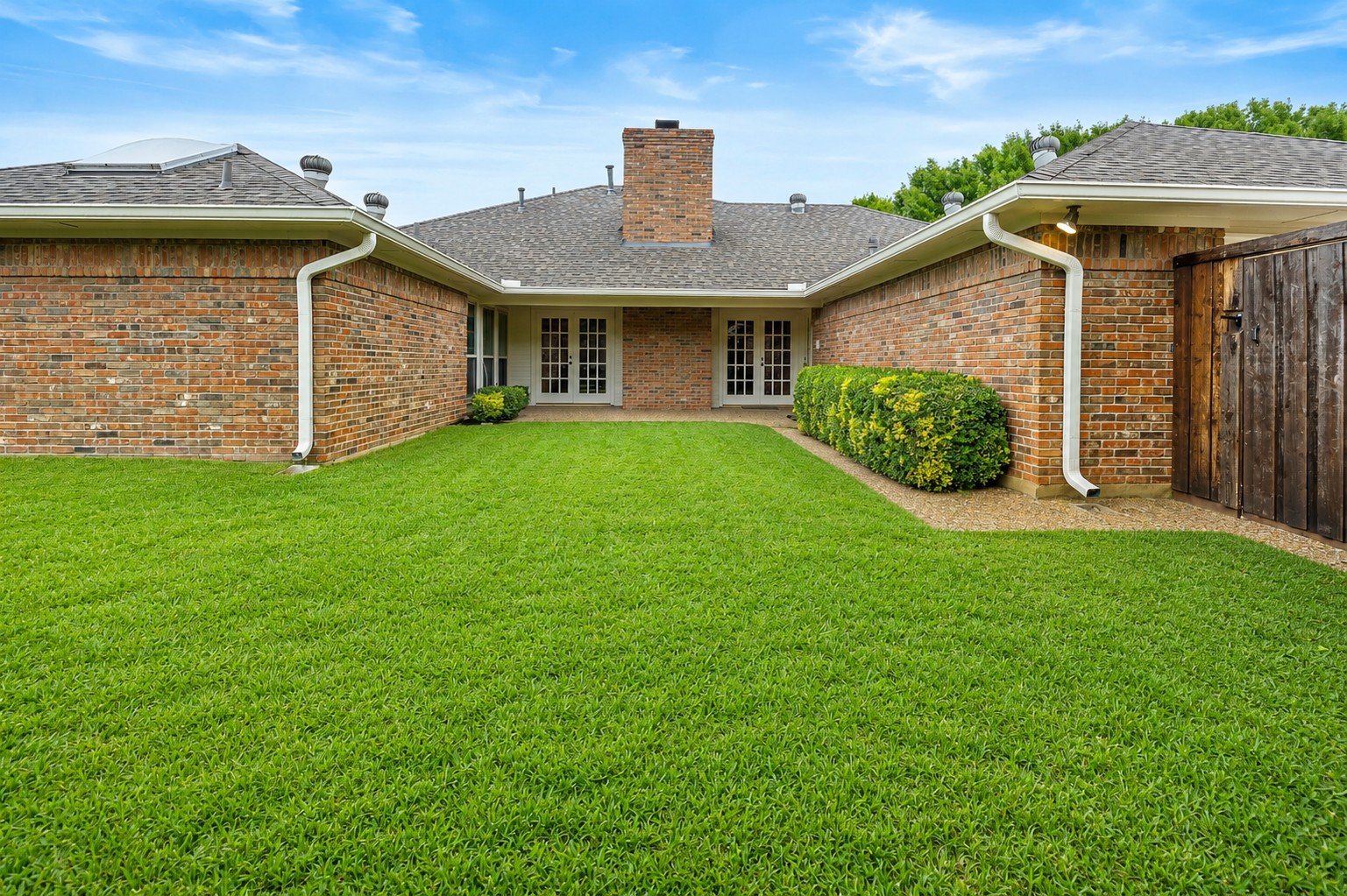 2216 Chadbourne Drive