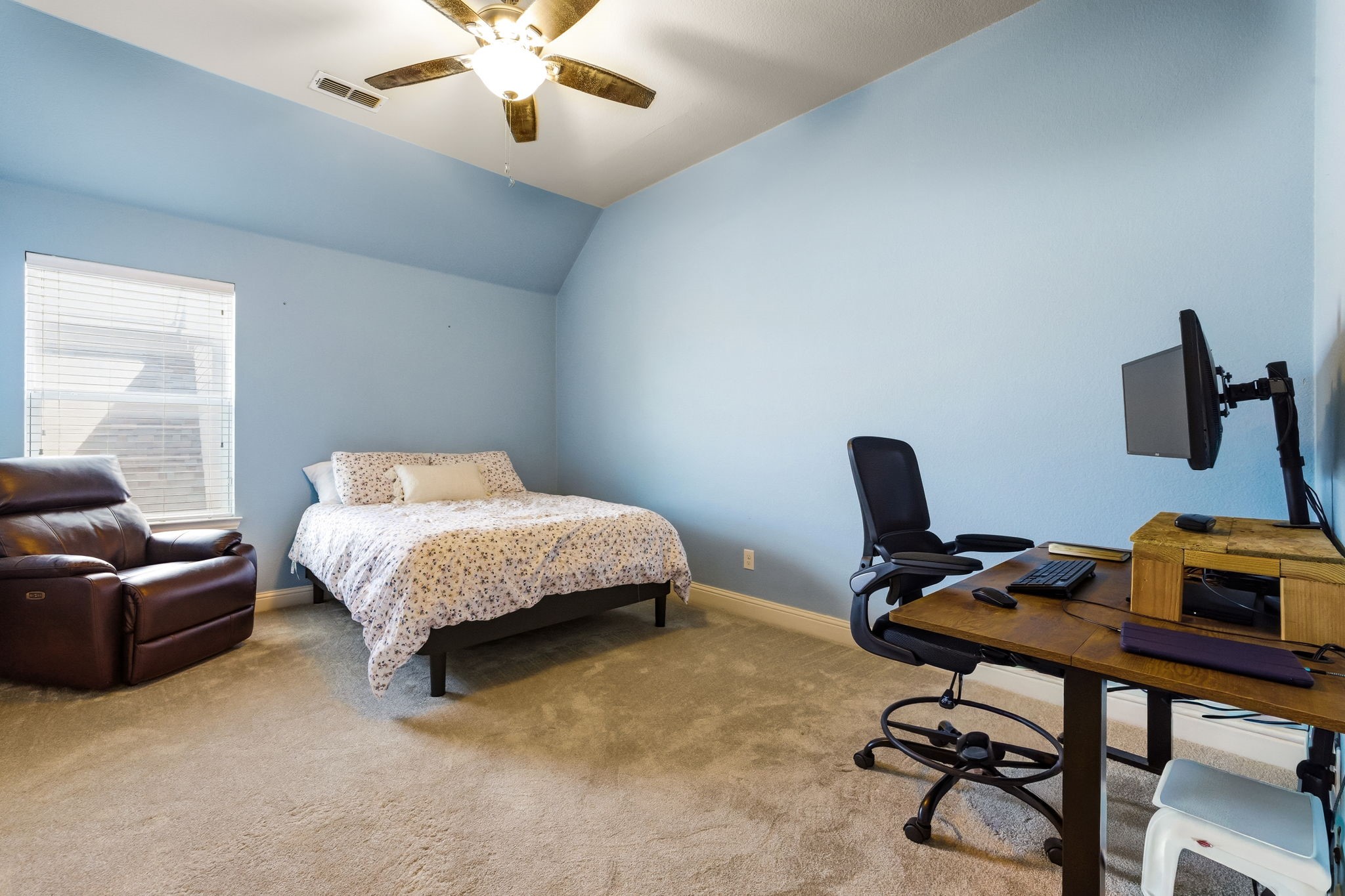 2409 Ranchview Drive