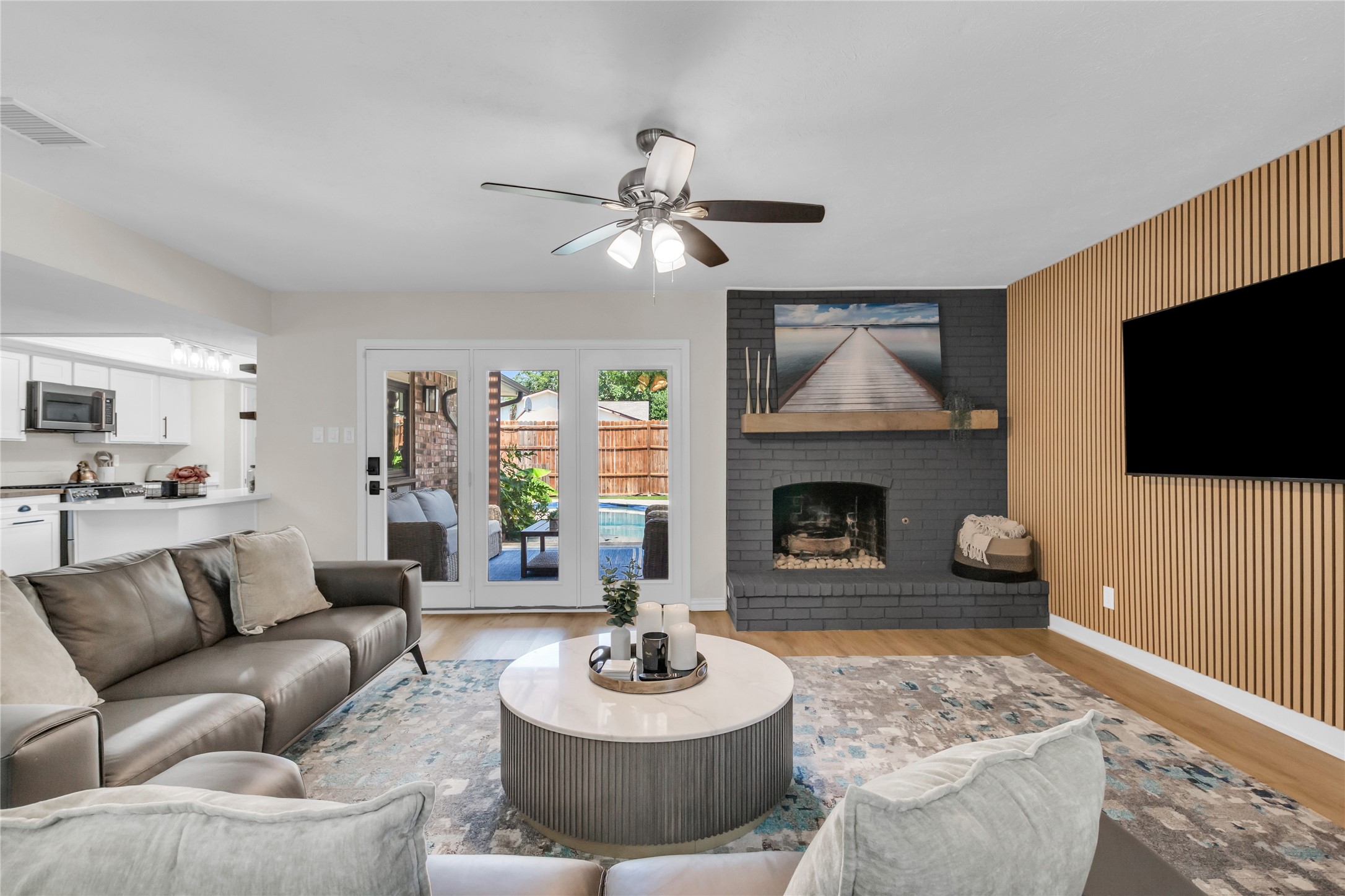 4821 Brandenburg Lane