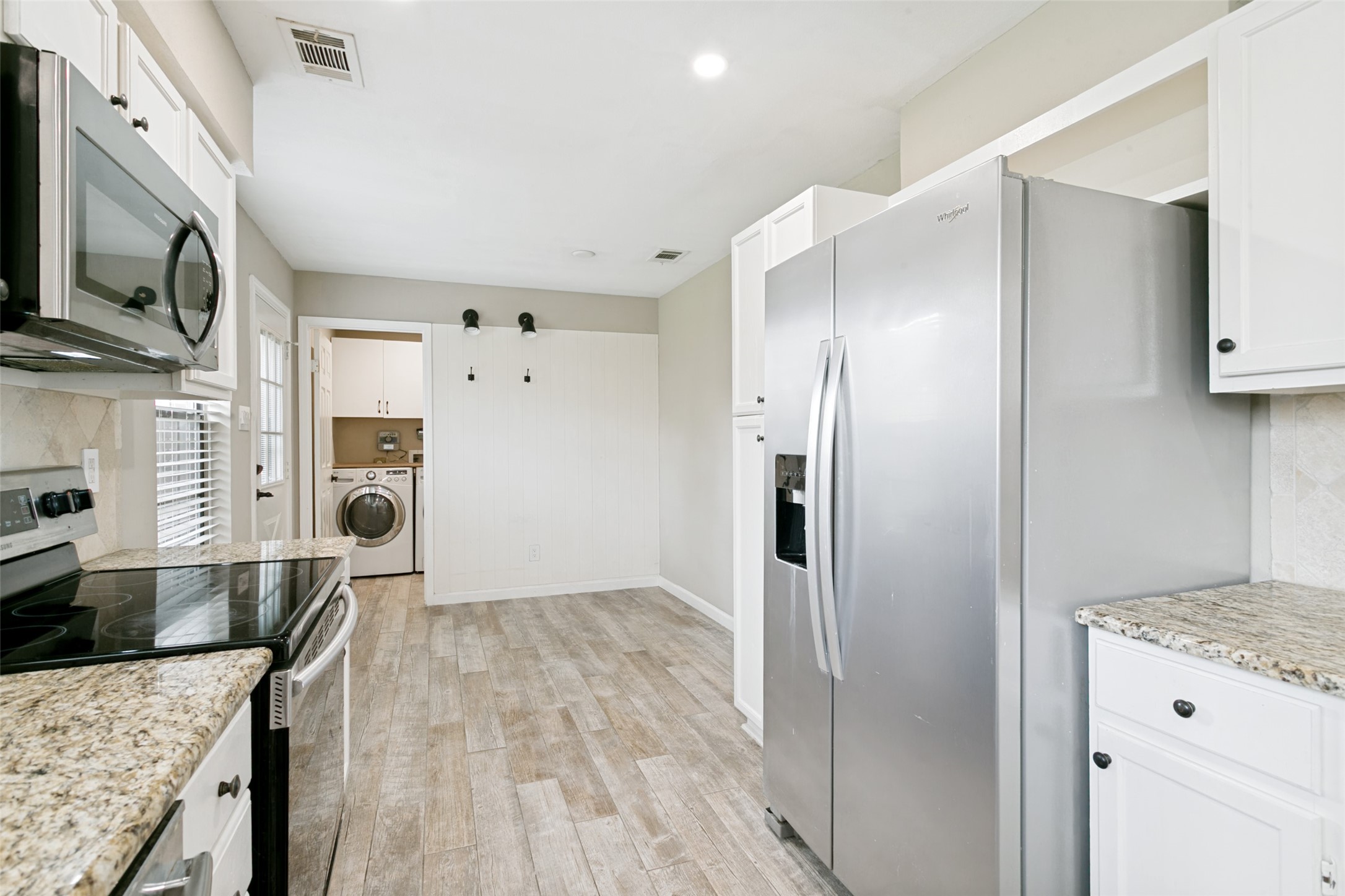 5341 Colonial Drive