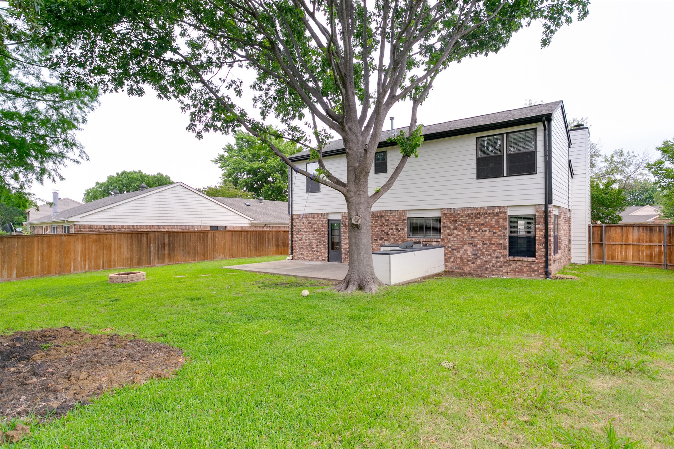 5341 Colonial Drive