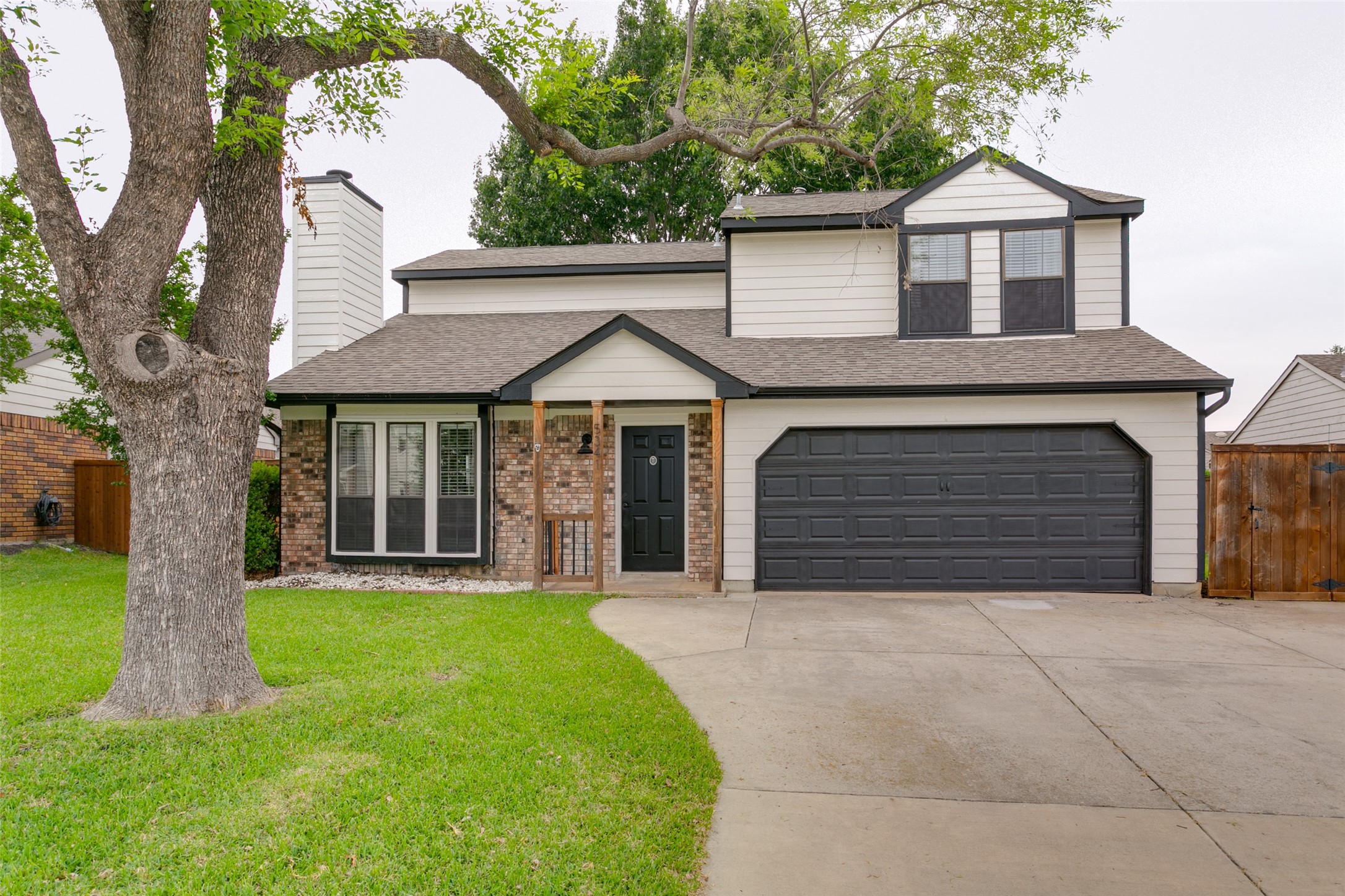 5341 Colonial Drive