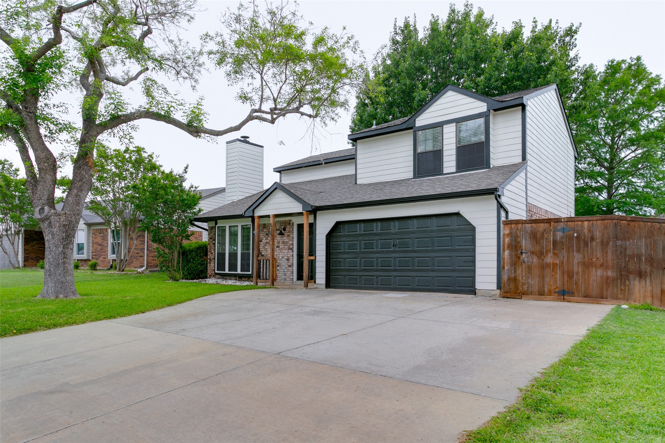5341 Colonial Drive