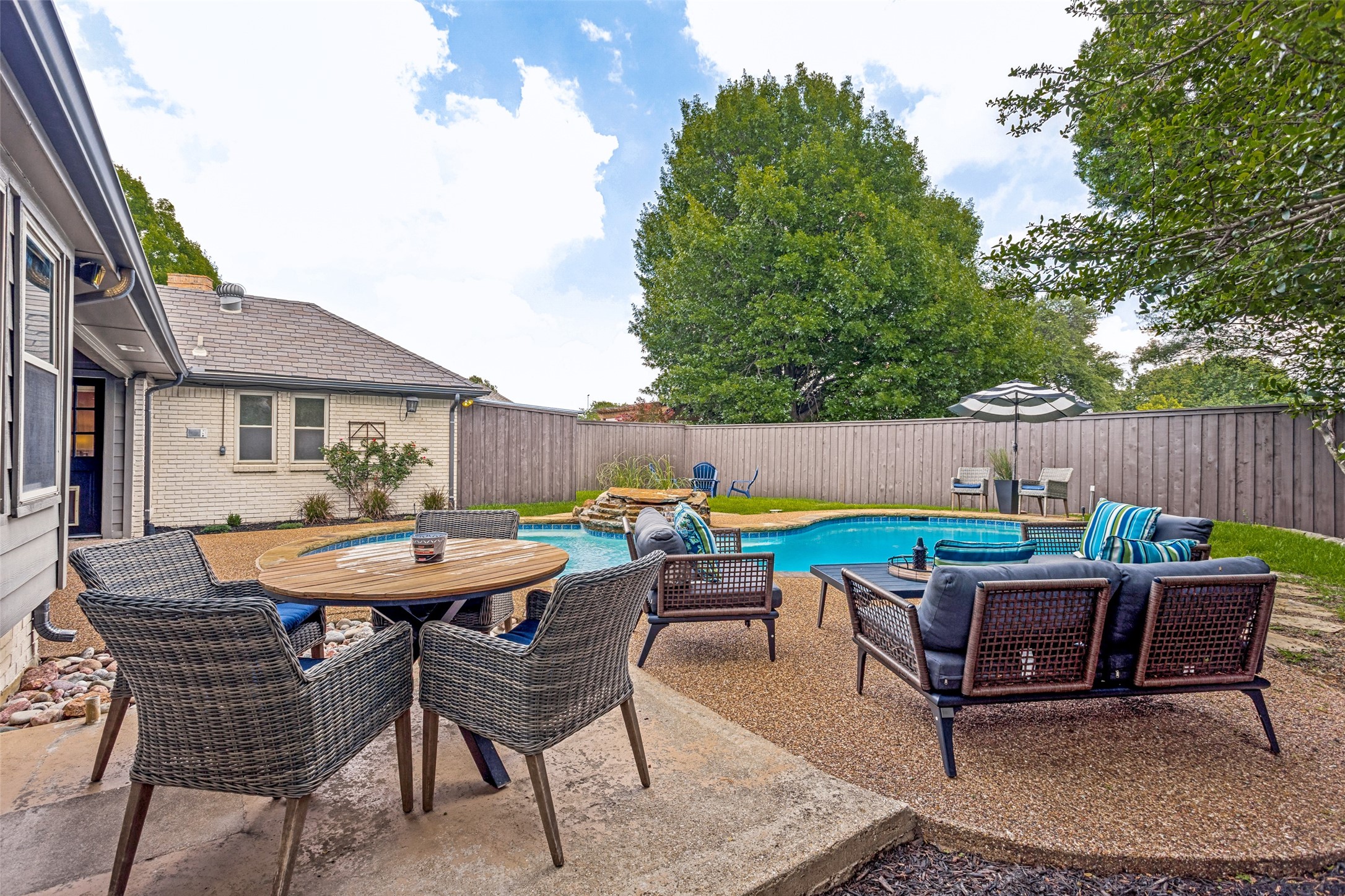2128 Mcdaniel Circle