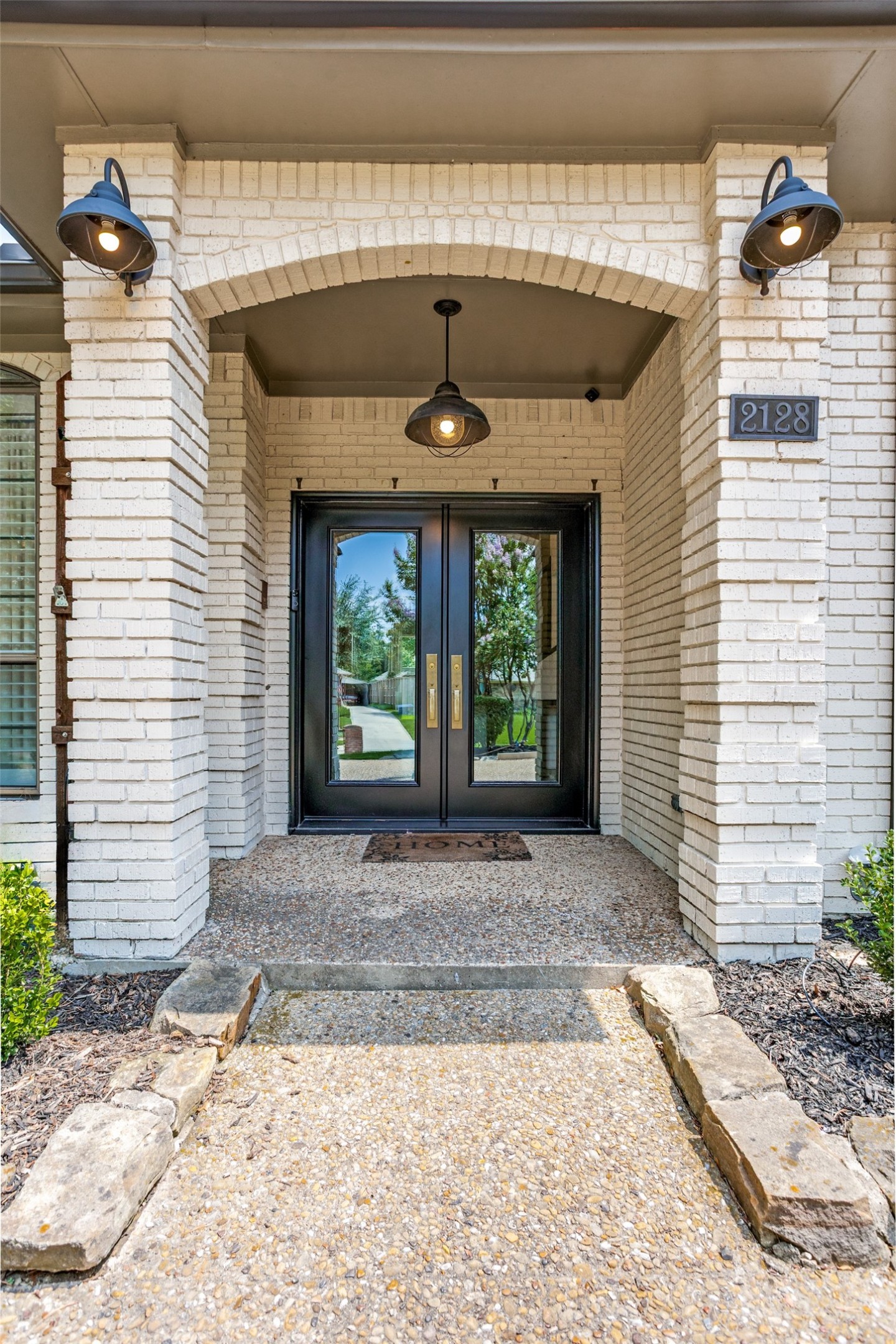 2128 Mcdaniel Circle